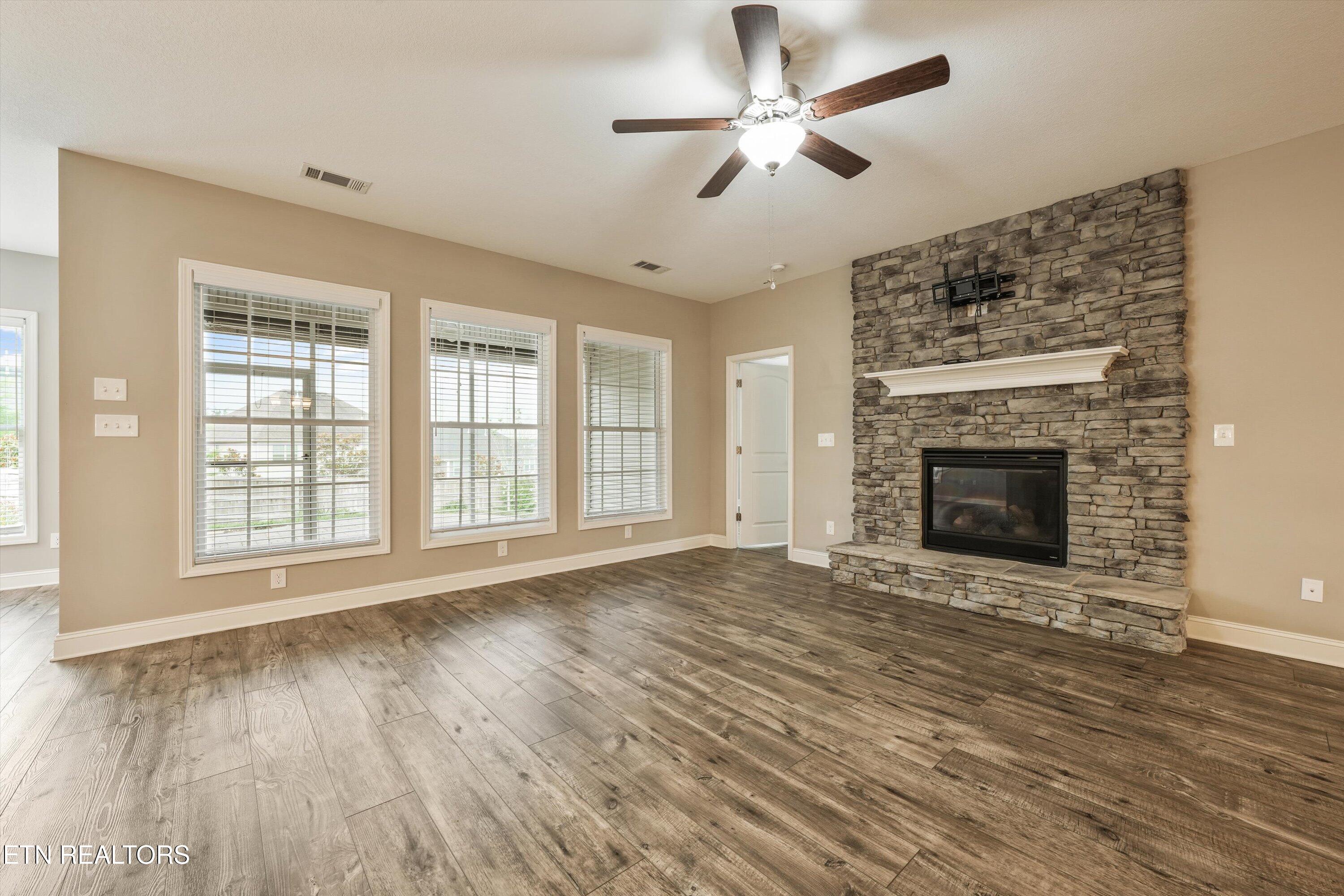 2037 Wooded Mountain Lane Knoxville TN 37922