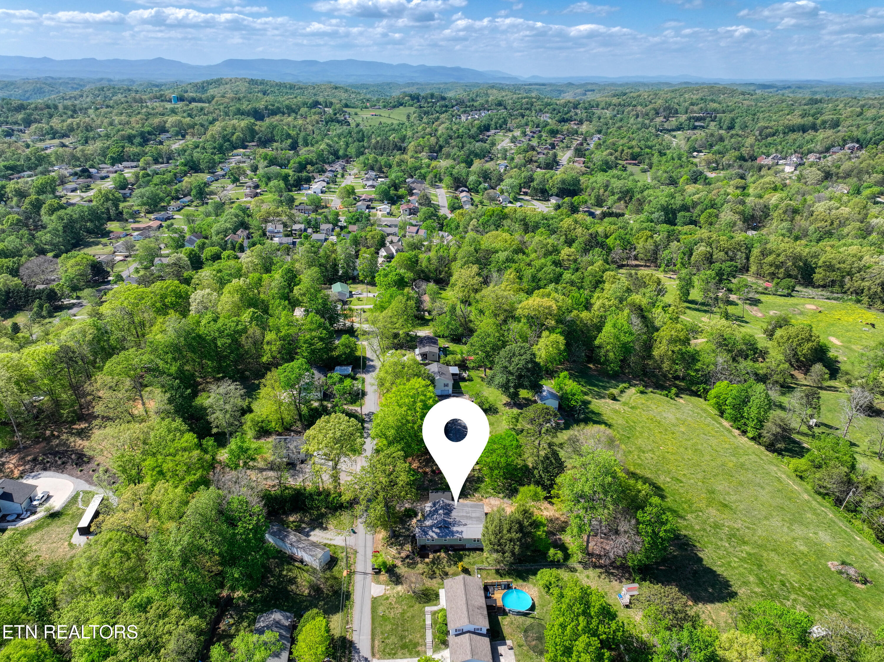 7822 Fersner Road Powell TN 37849