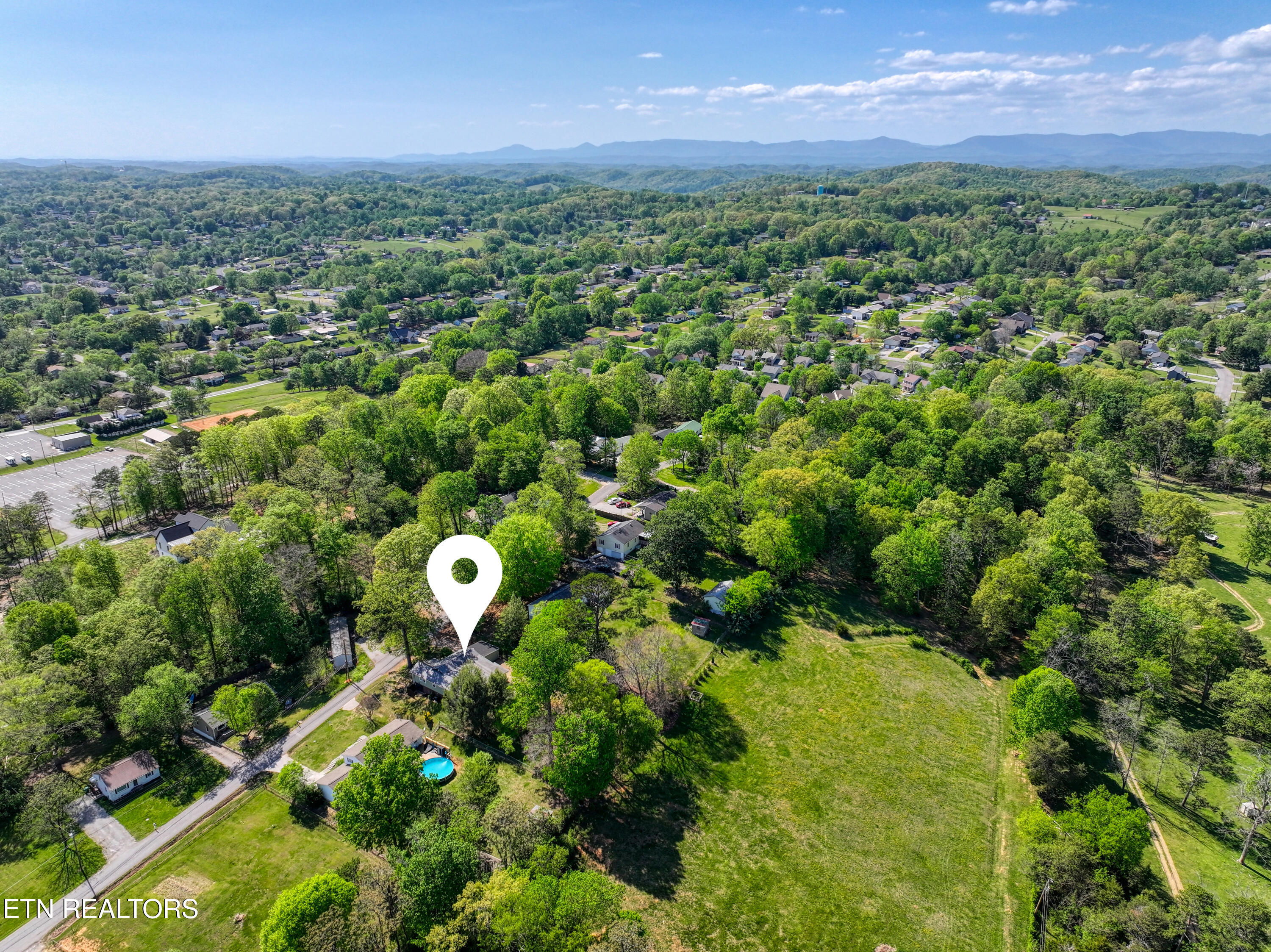 7822 Fersner Road Powell TN 37849