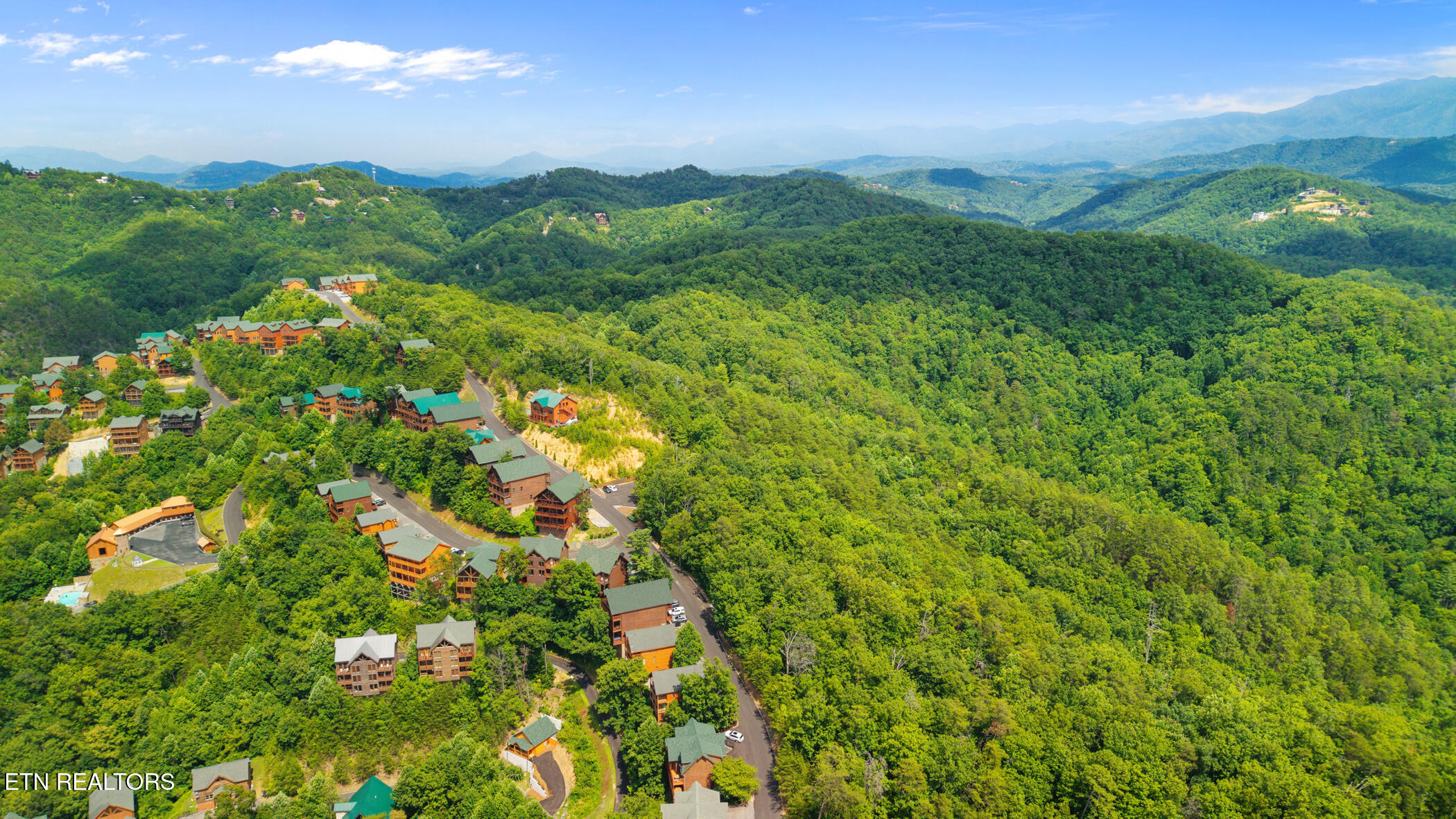 1026 Black Bear Cub Way Sevierville TN 37862