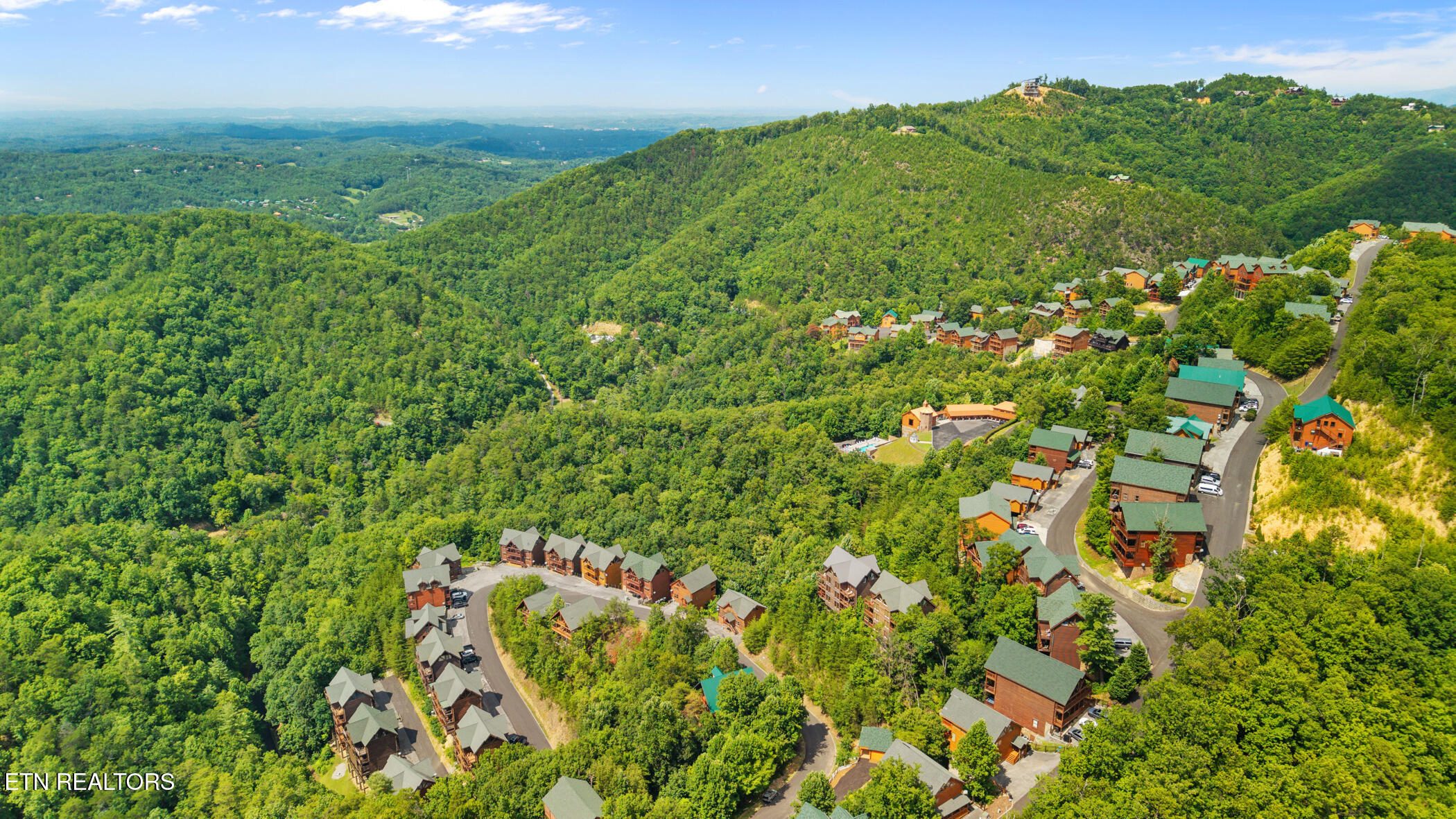 1026 Black Bear Cub Way Sevierville TN 37862