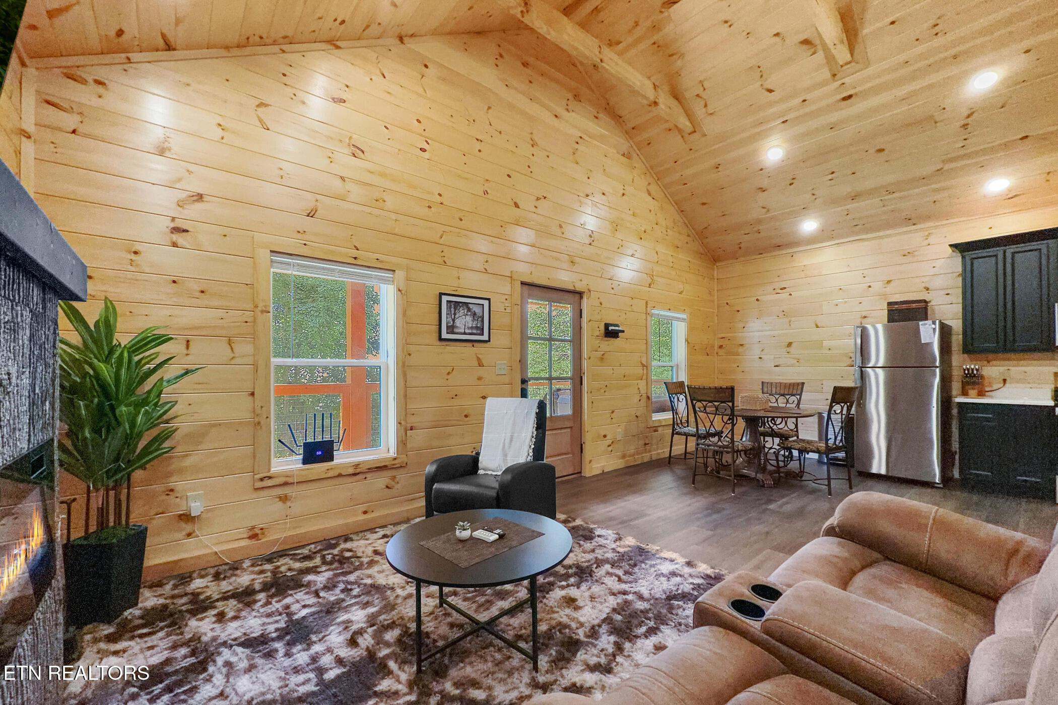 1026 Black Bear Cub Way Sevierville TN 37862