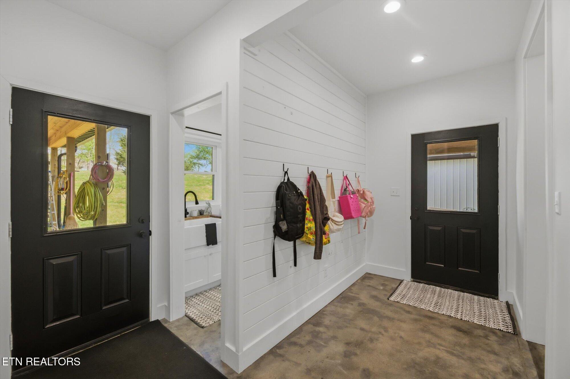 8212 Barker Road Corryton TN 37721