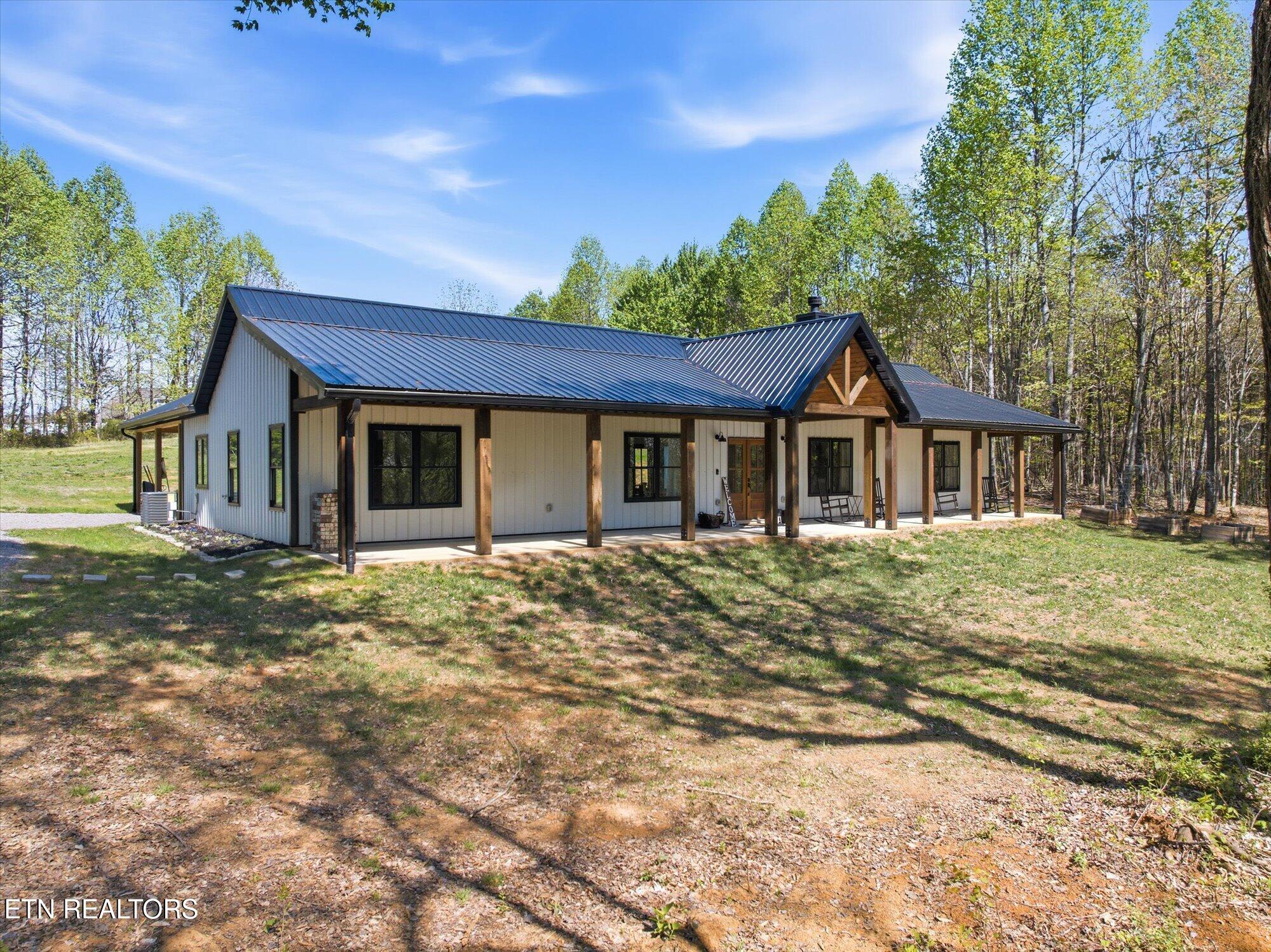 8212 Barker Road Corryton TN 37721
