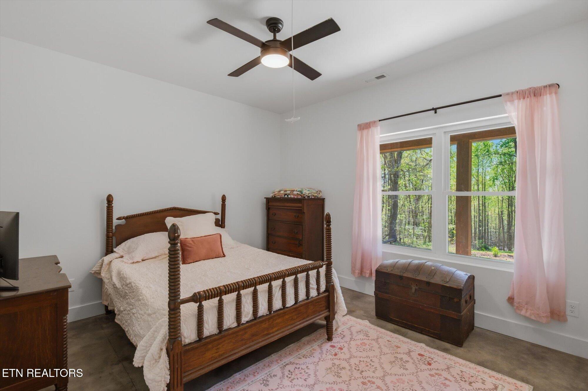 8212 Barker Road Corryton TN 37721