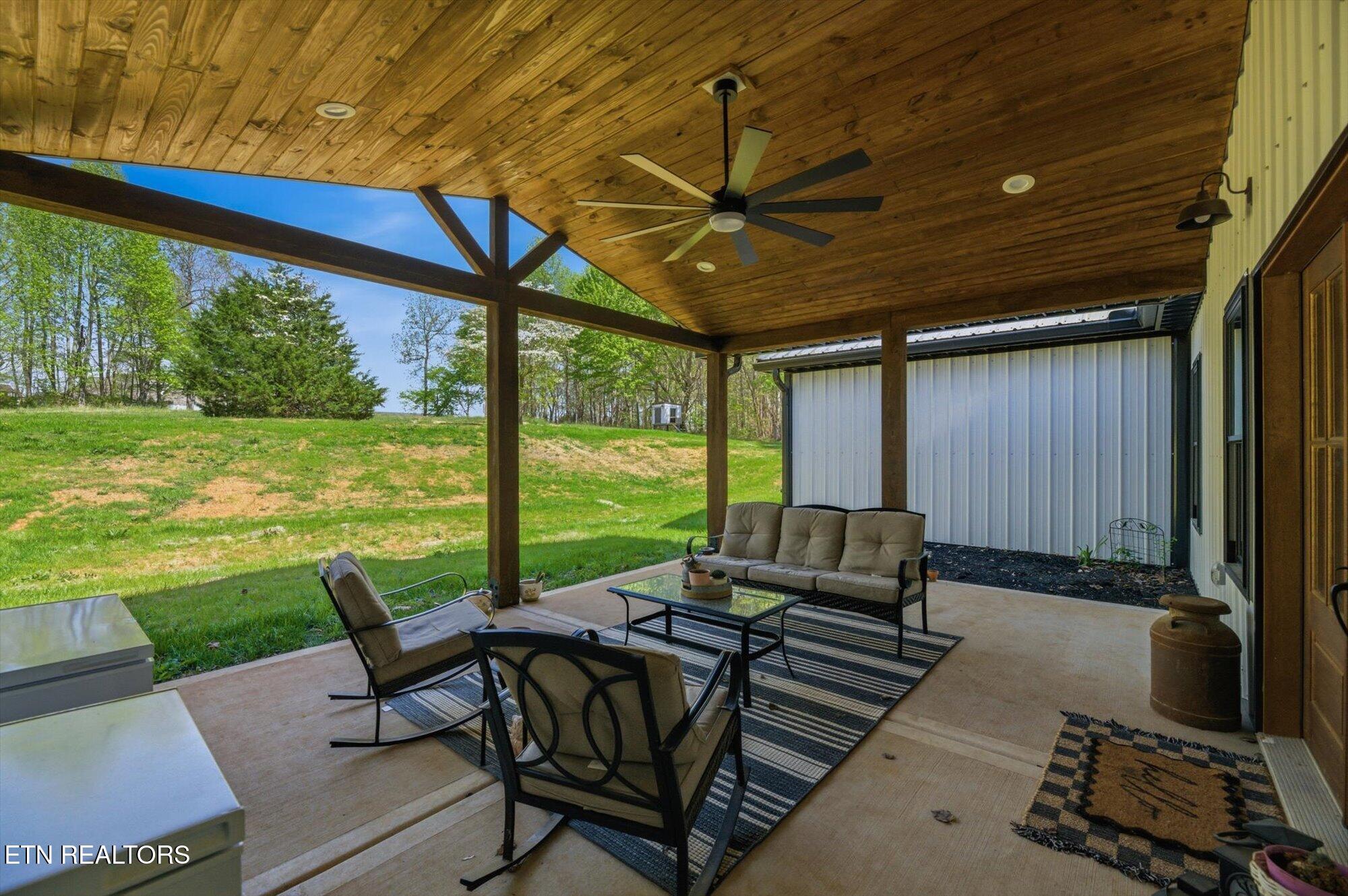 8212 Barker Road Corryton TN 37721