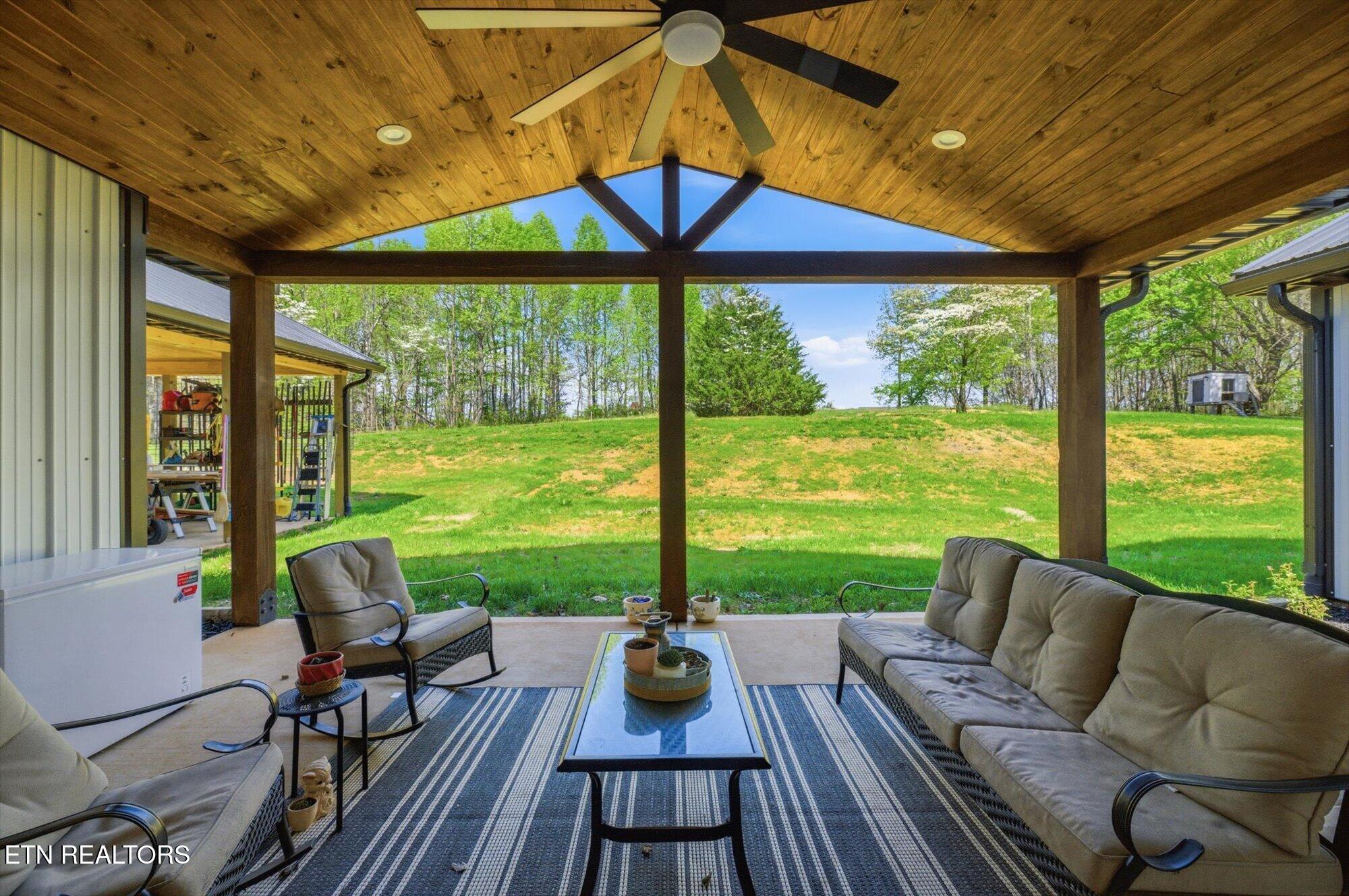 8212 Barker Road Corryton TN 37721