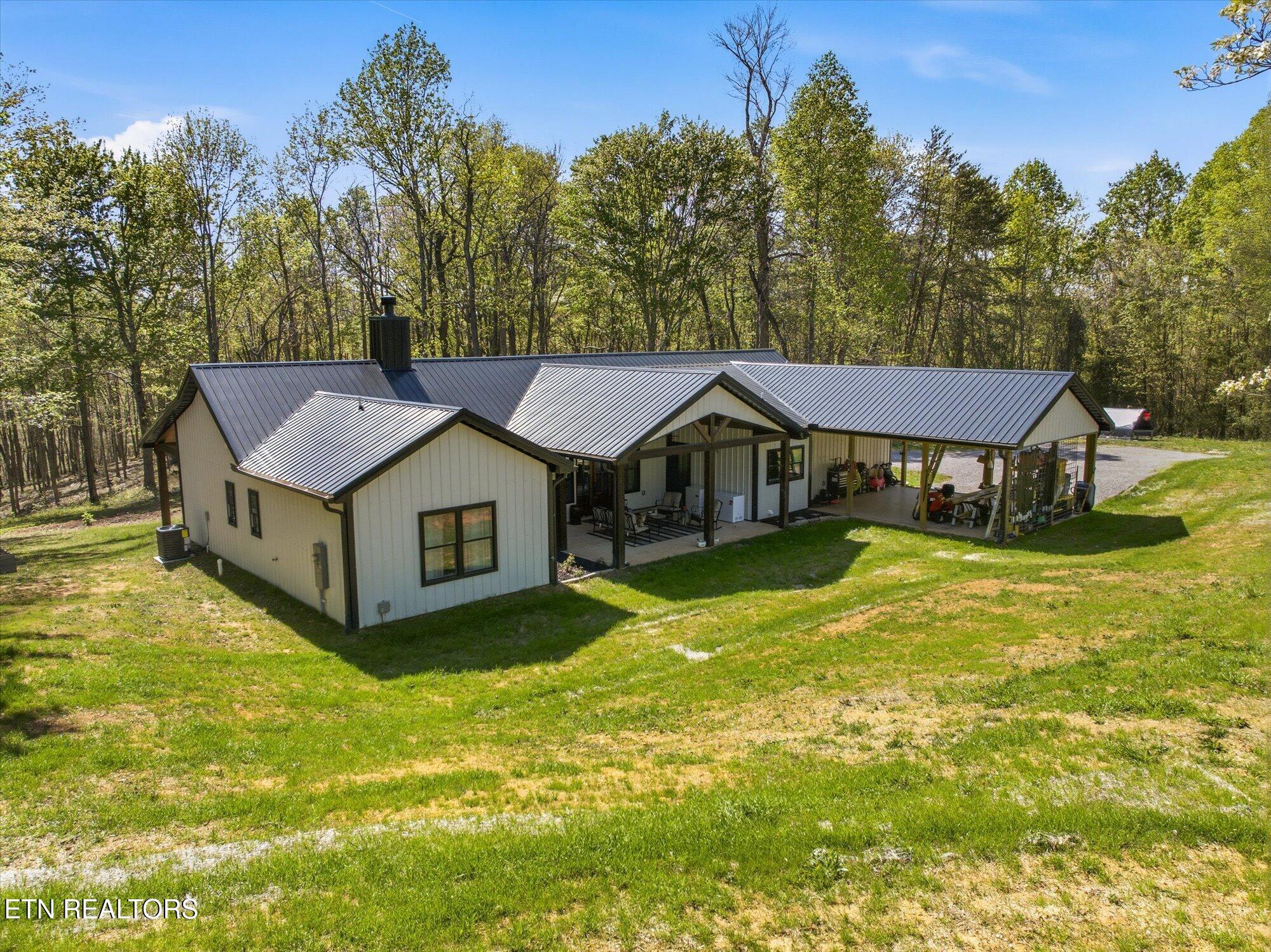 8212 Barker Road Corryton TN 37721