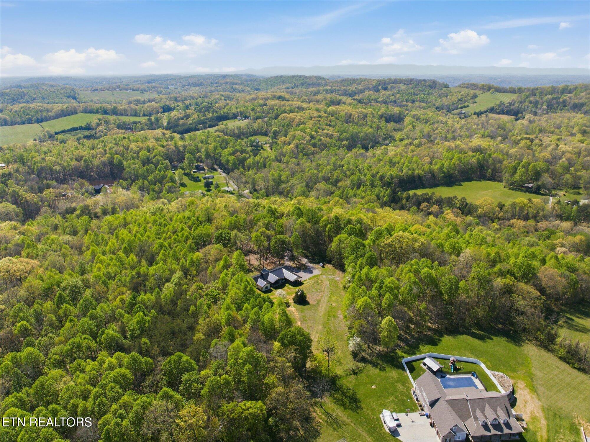 8212 Barker Road Corryton TN 37721