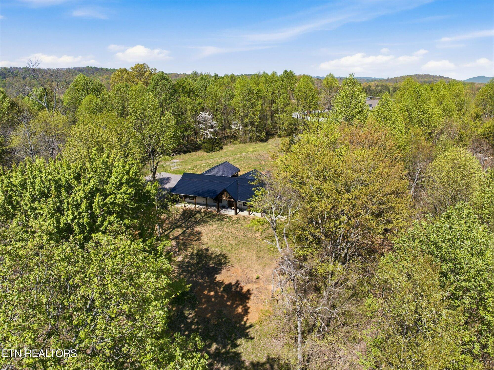 8212 Barker Road Corryton TN 37721
