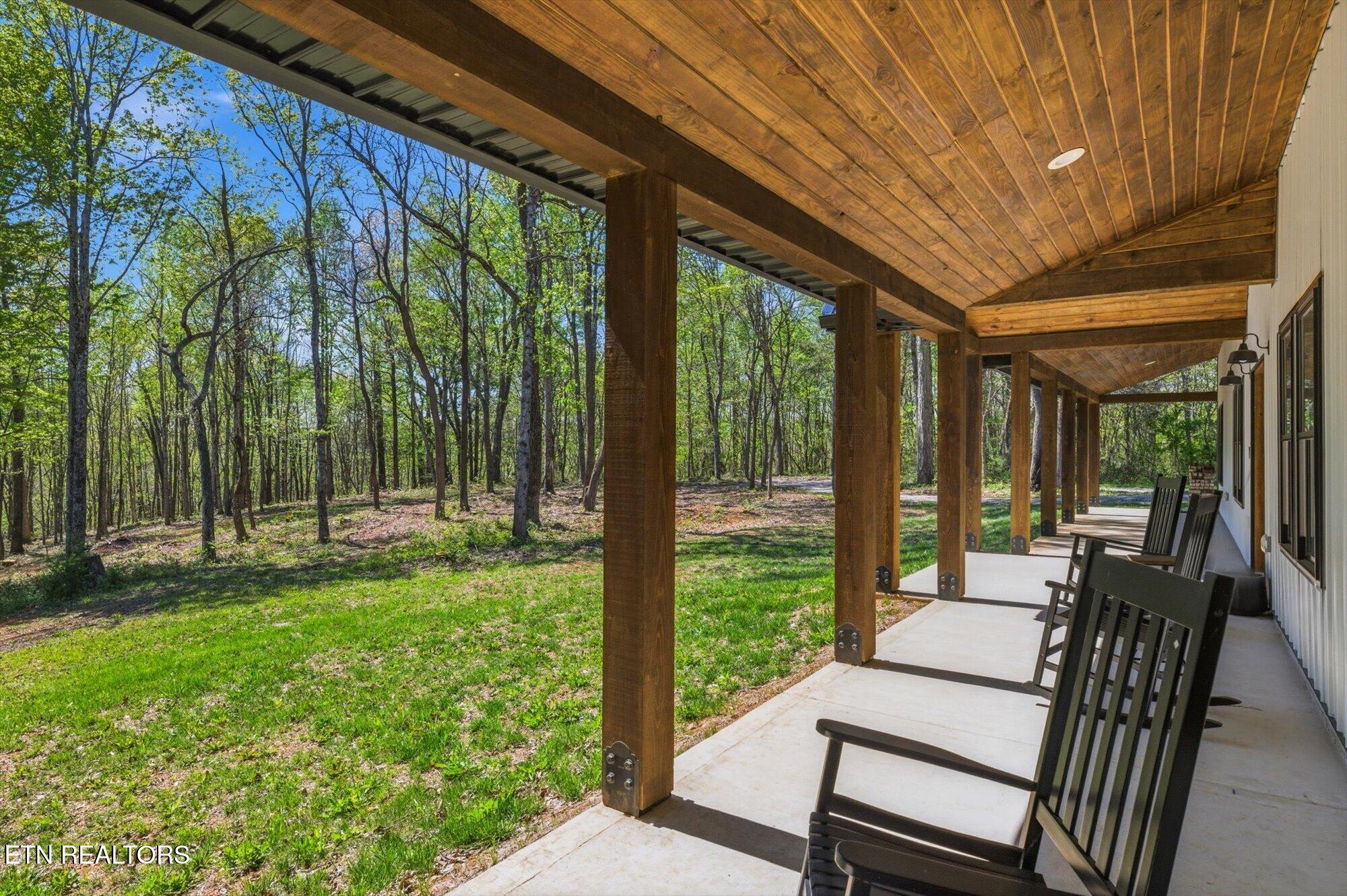 8212 Barker Road Corryton TN 37721