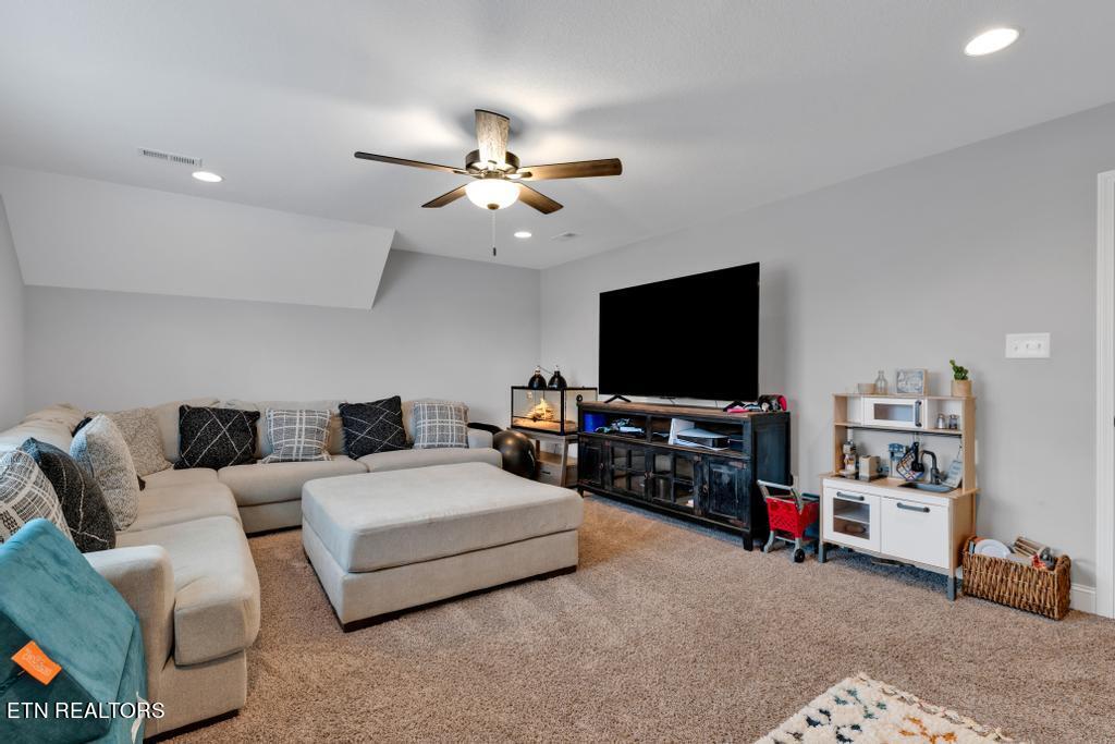 8206 Equinox Lane Powell TN 37849