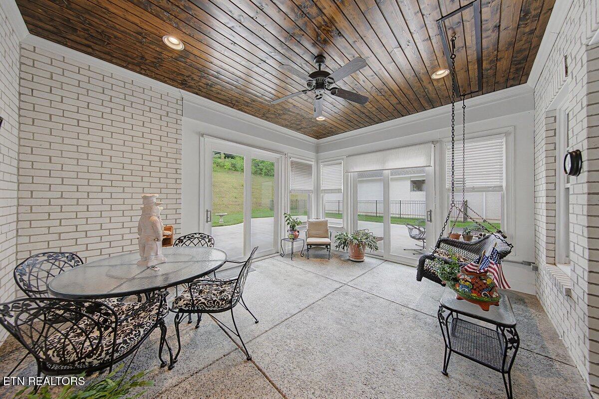 6832 Old Kent Drive Knoxville TN 37919