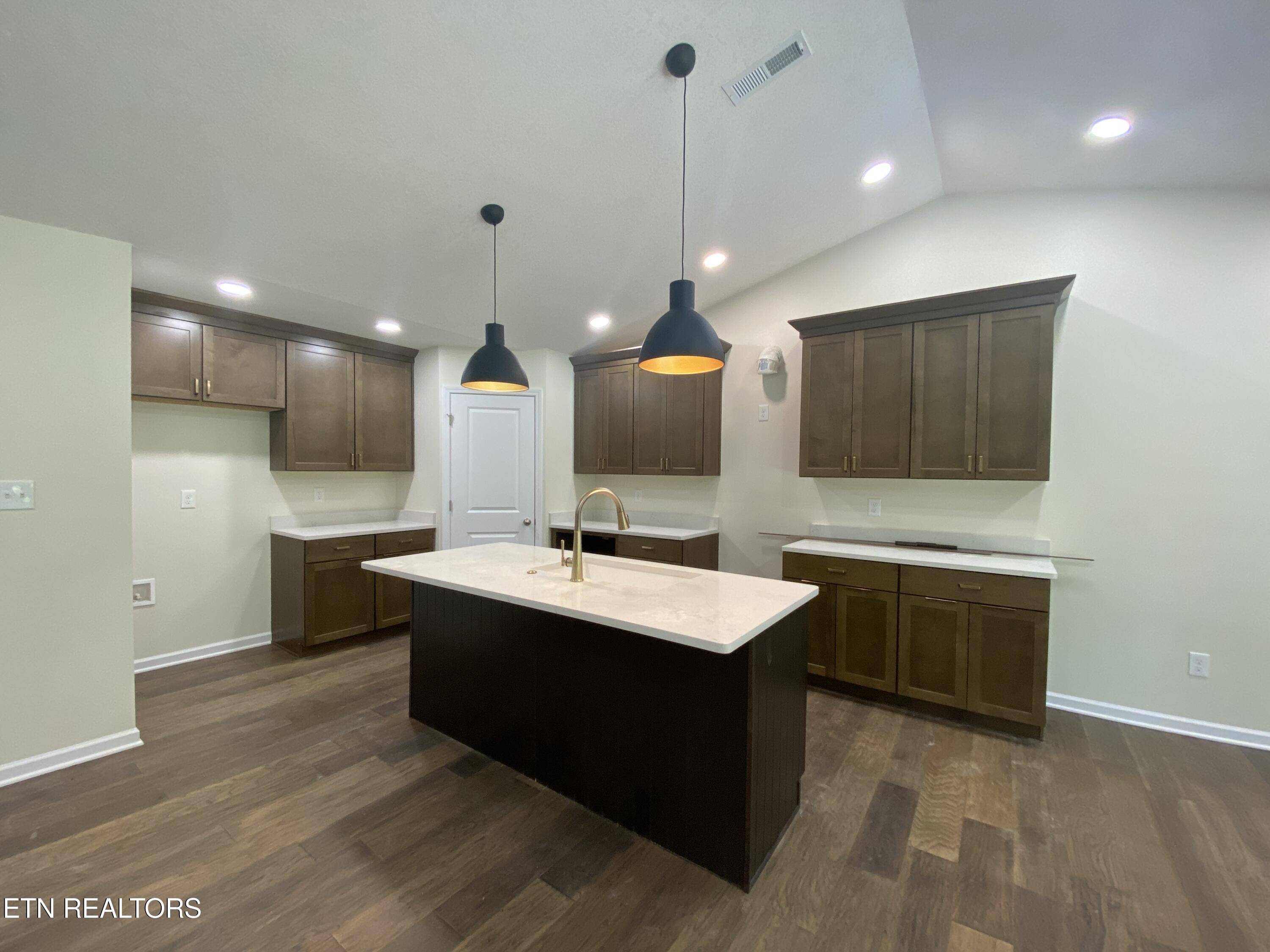 2377 Lena George Lane Knoxville TN 37931