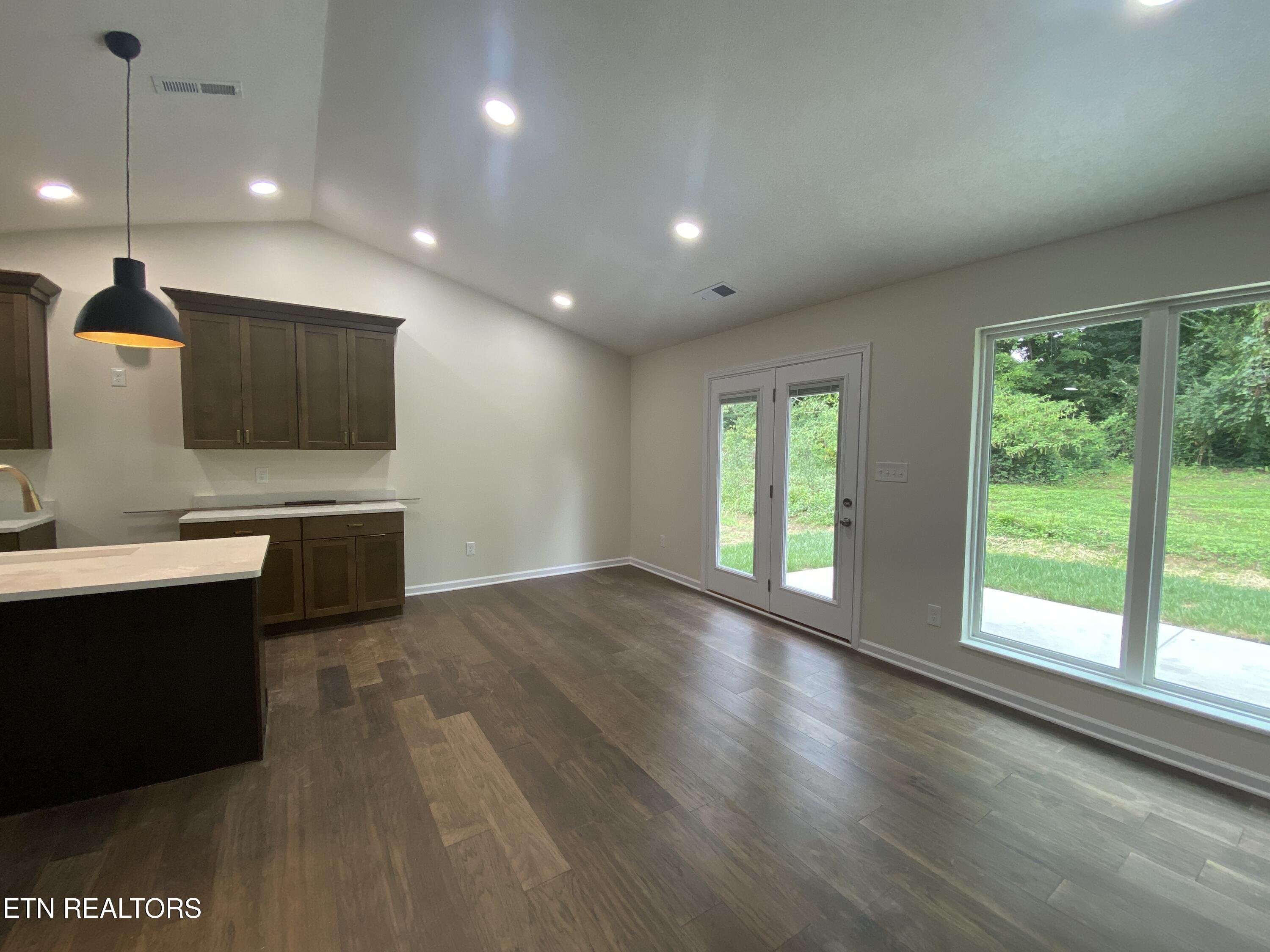 2377 Lena George Lane Knoxville TN 37931