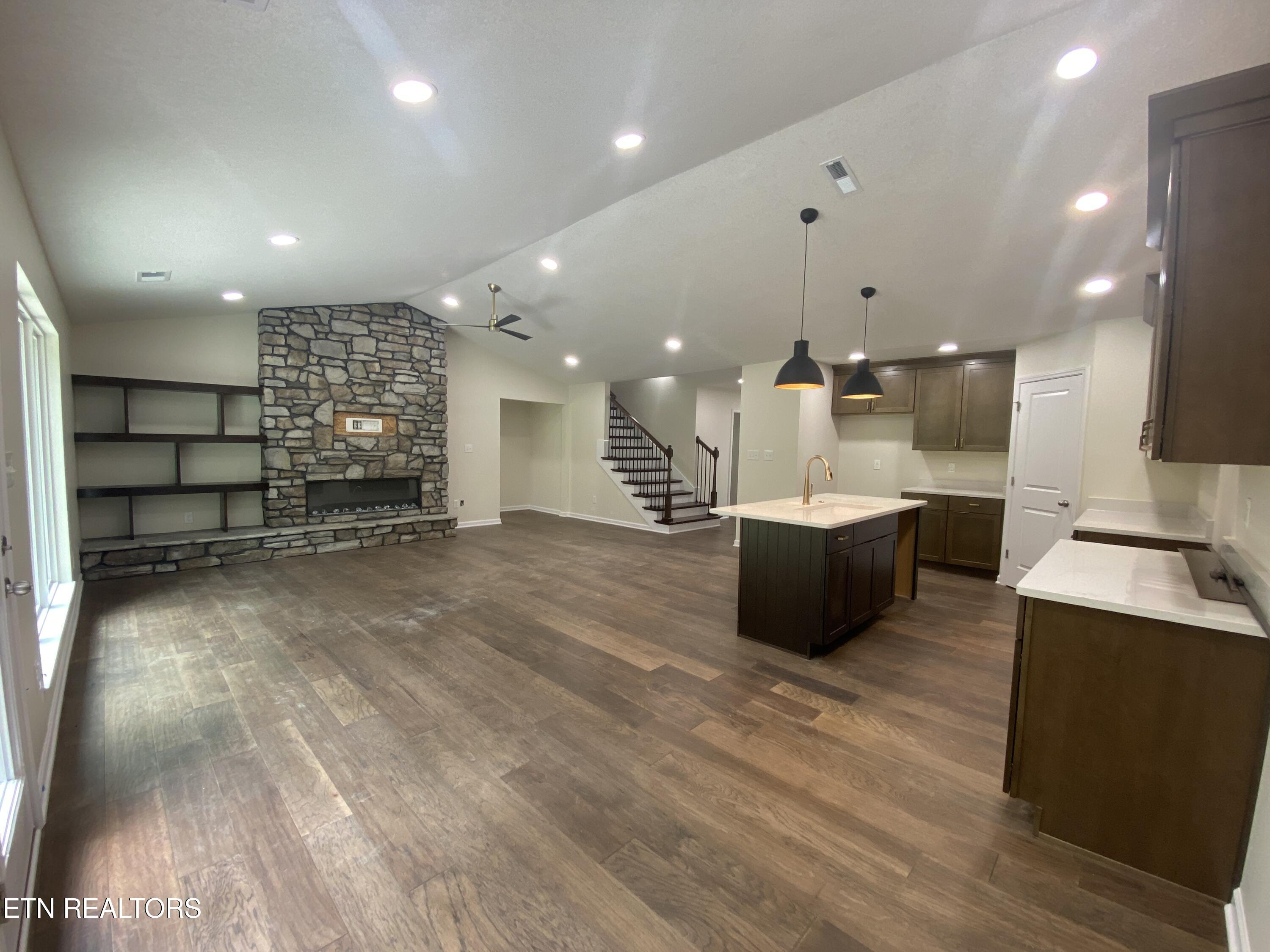 2377 Lena George Lane Knoxville TN 37931