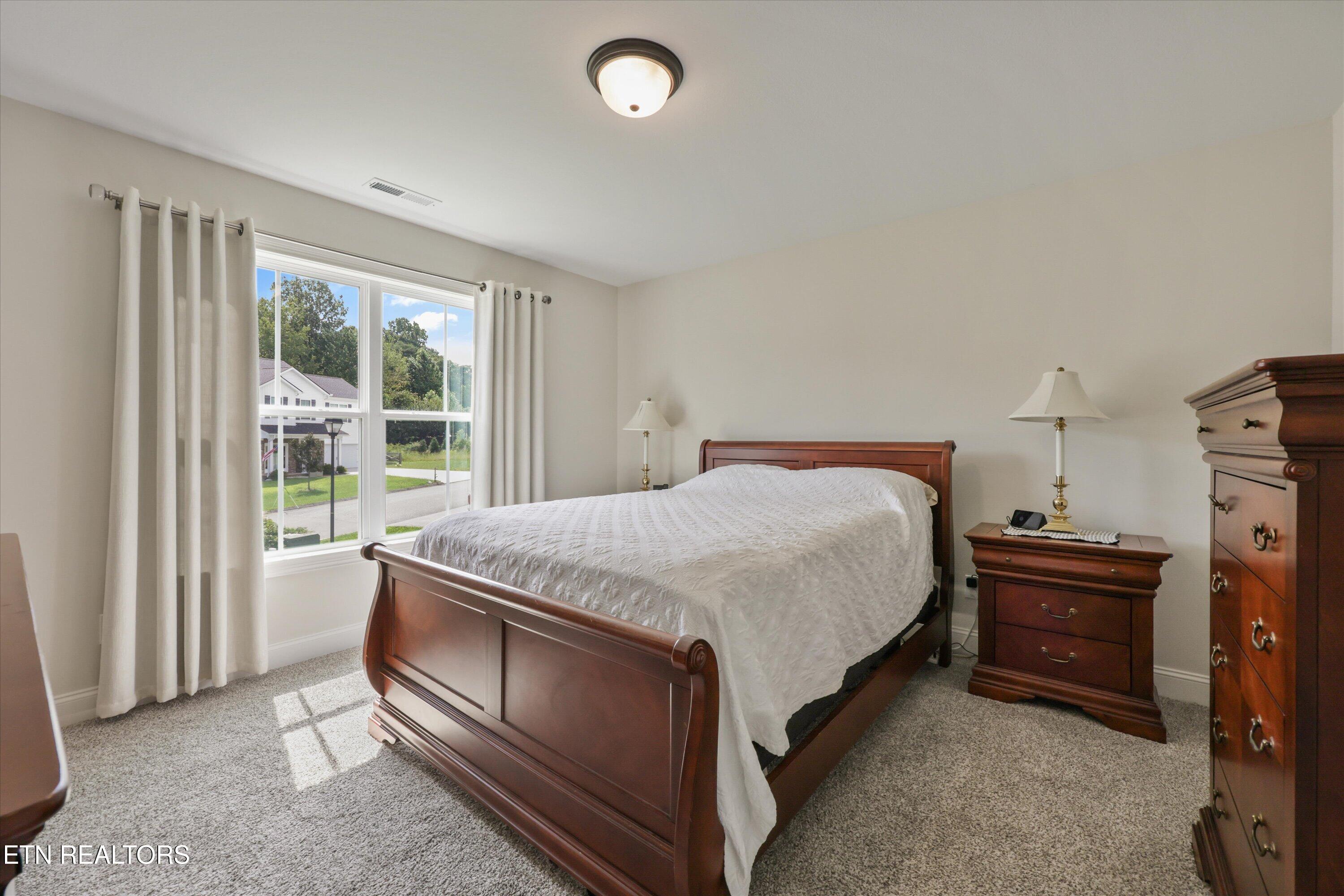 8930 Queensdale Lane Knoxville TN 37924