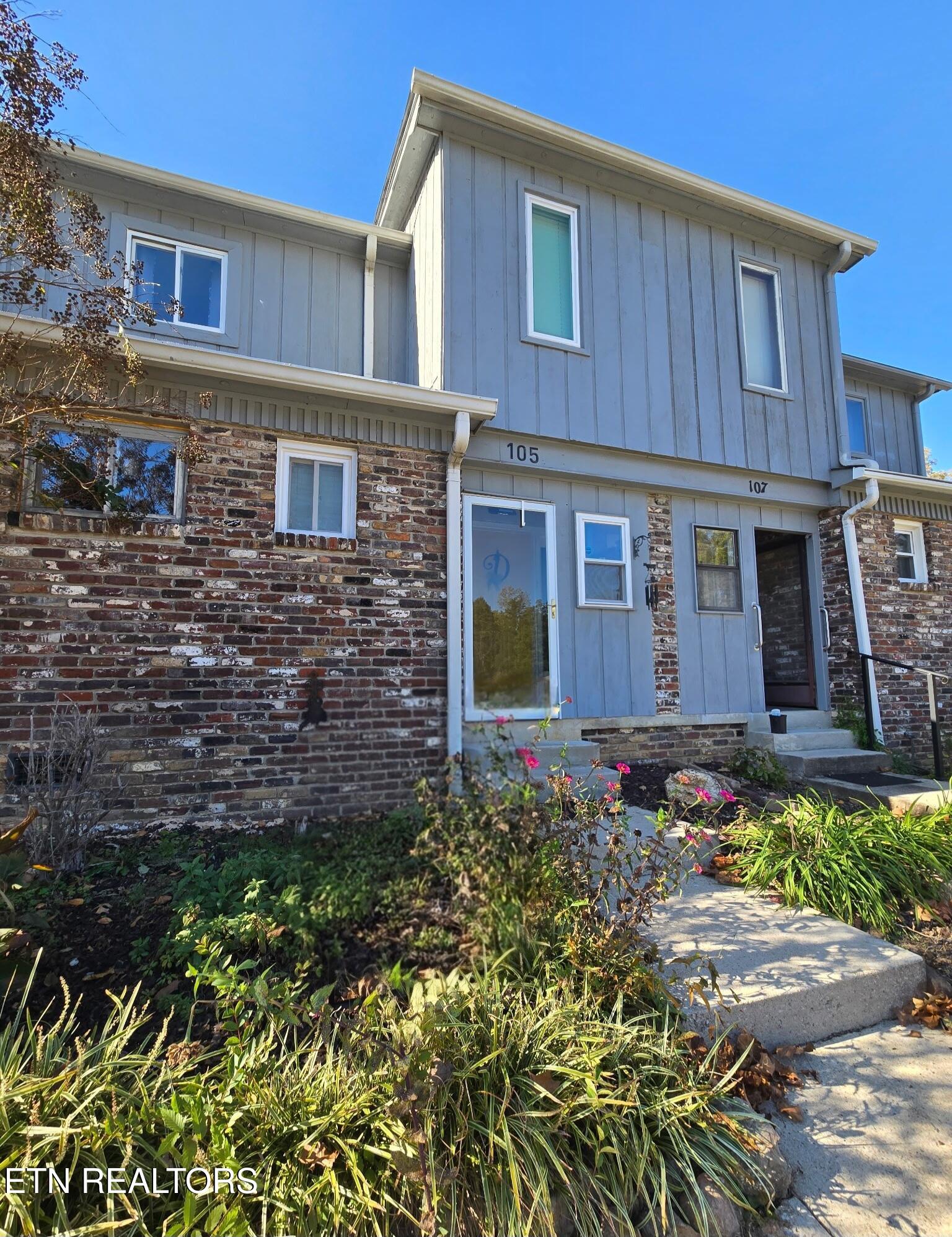 105 Hampshire Circle Oak Ridge TN 37830
