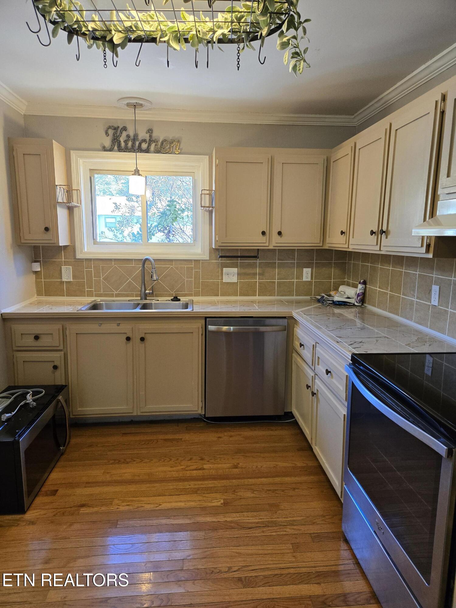 105 Hampshire Circle Oak Ridge TN 37830