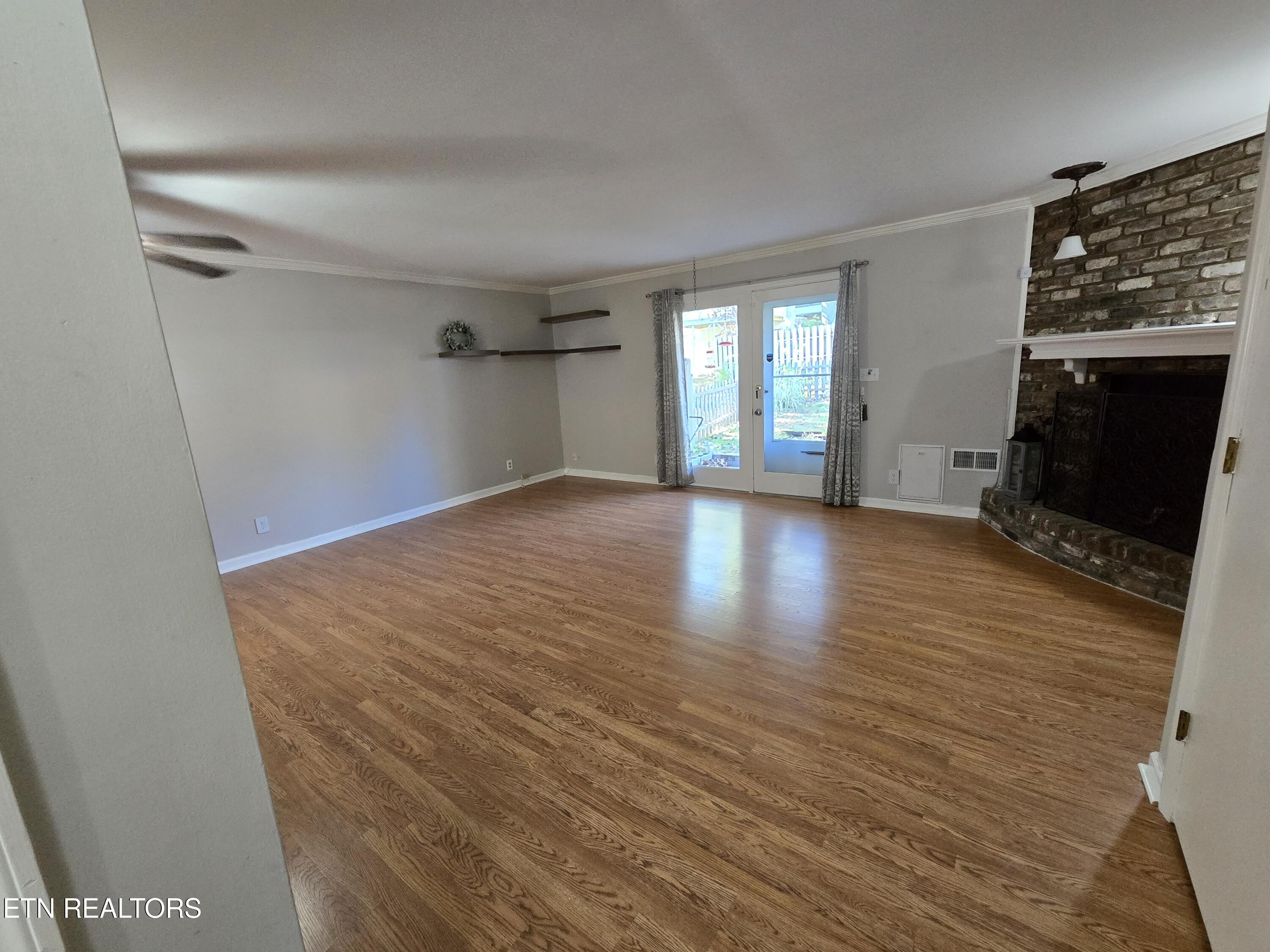105 Hampshire Circle Oak Ridge TN 37830