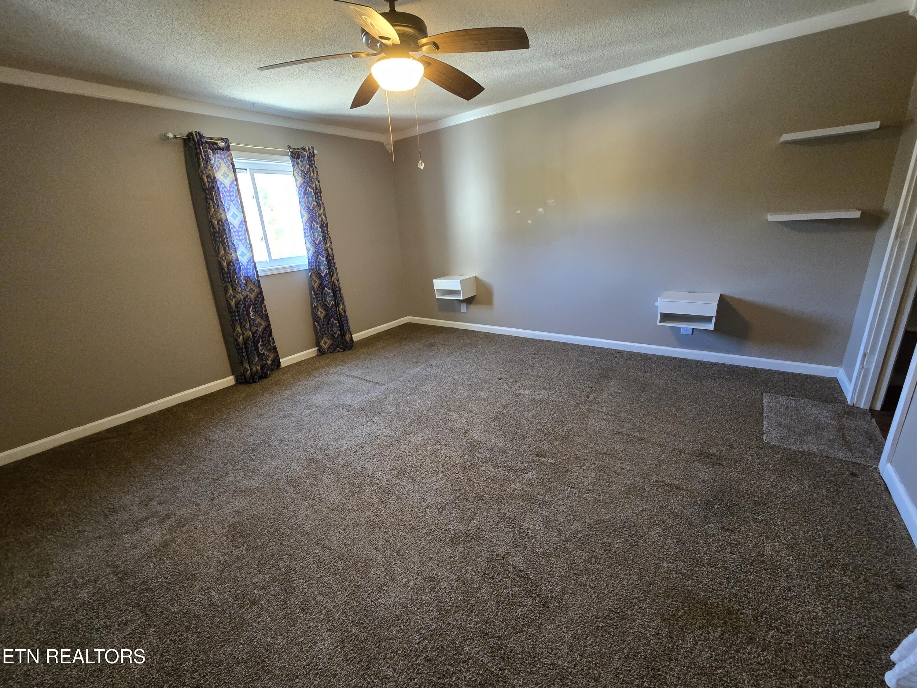 105 Hampshire Circle Oak Ridge TN 37830