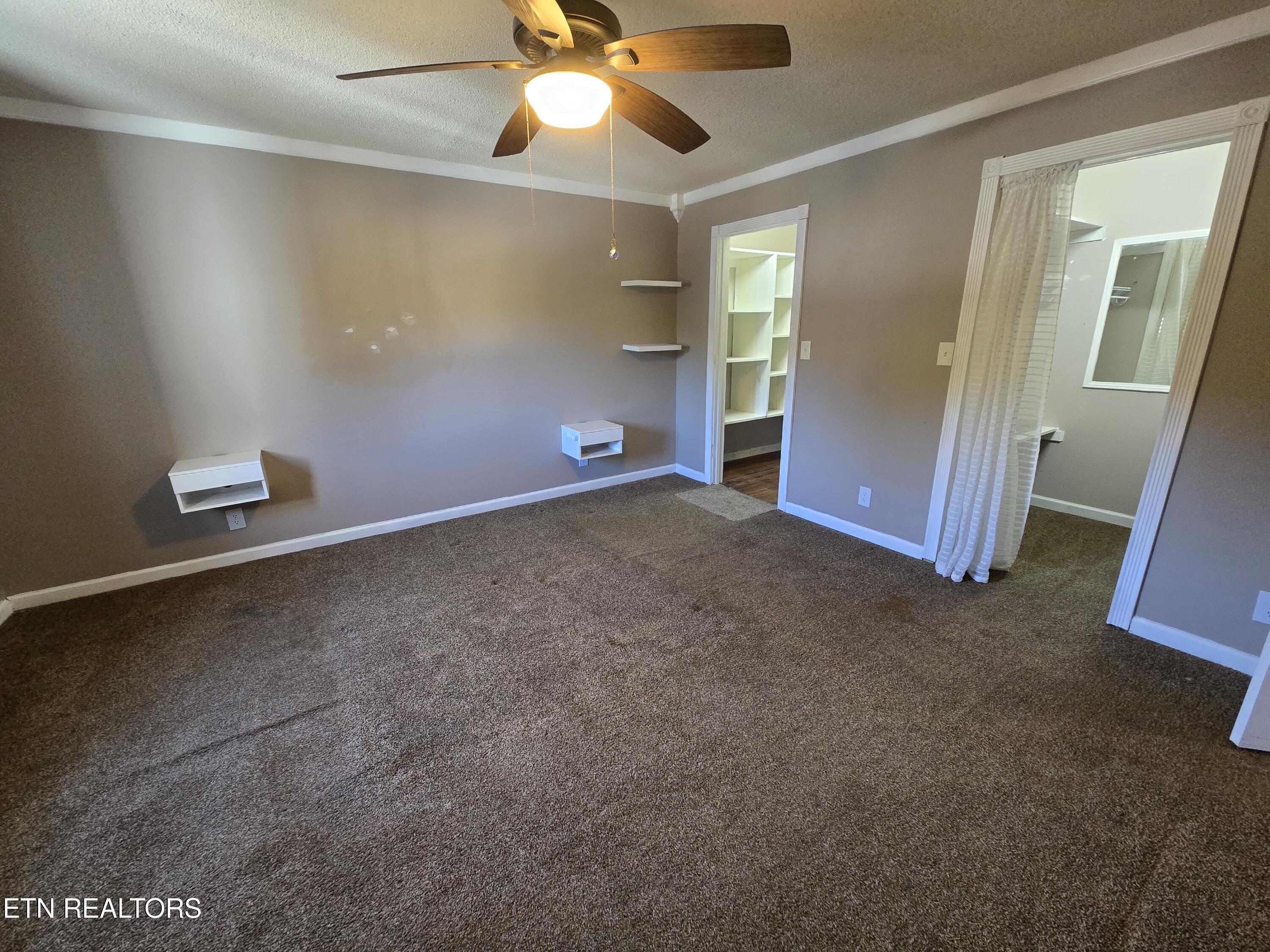 105 Hampshire Circle Oak Ridge TN 37830