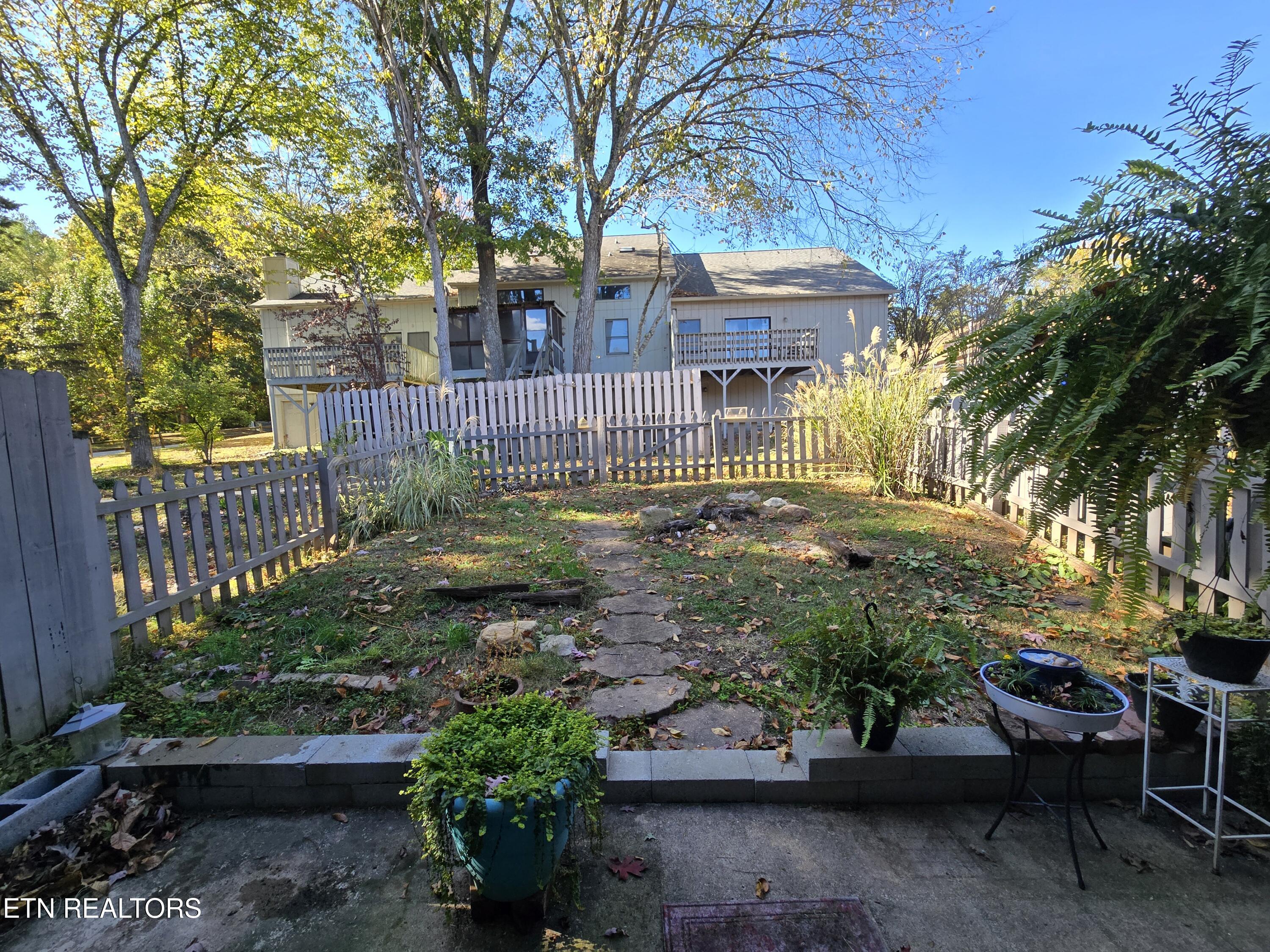 105 Hampshire Circle Oak Ridge TN 37830