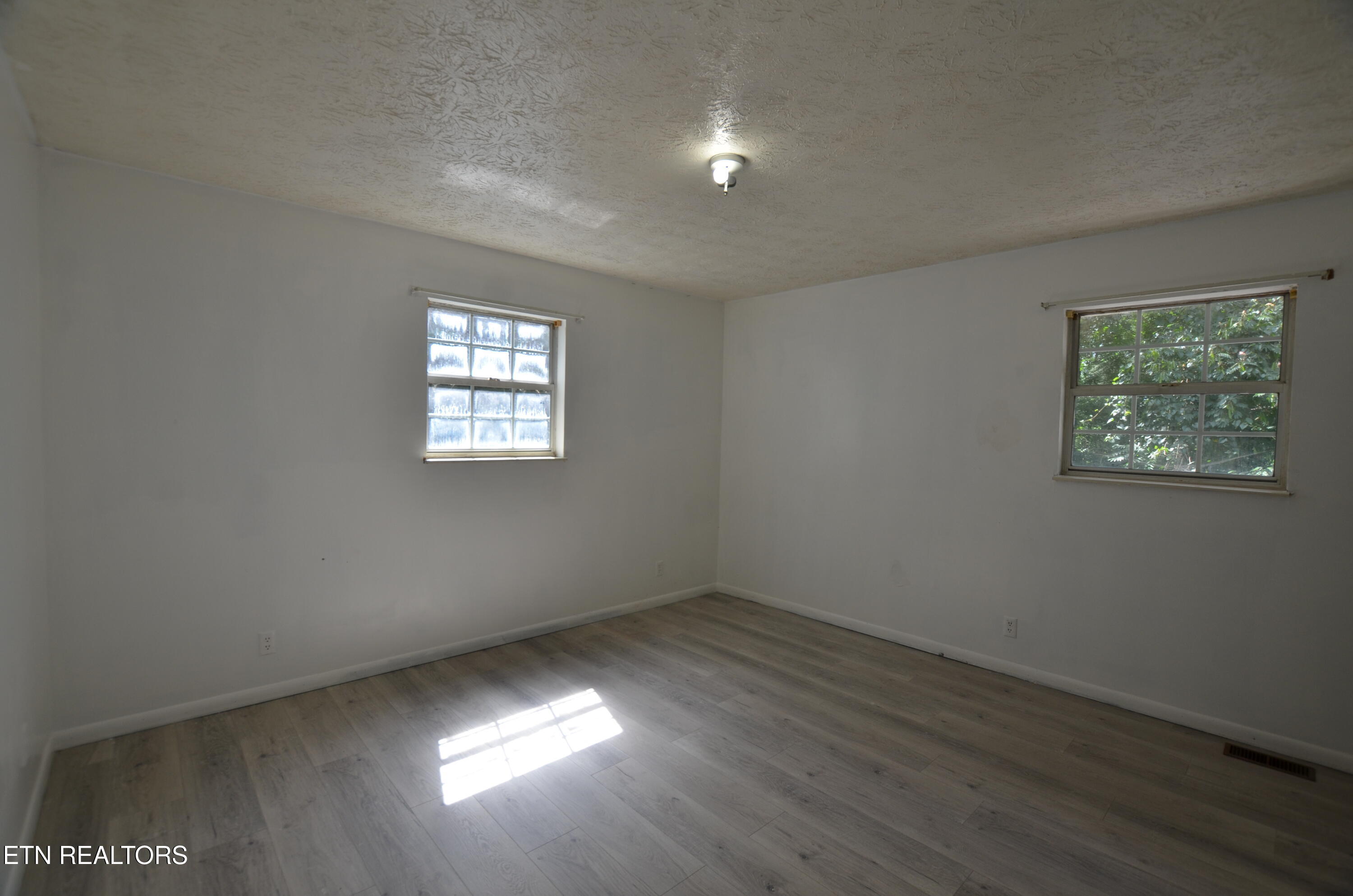 188 Green Lane Powell TN 37849