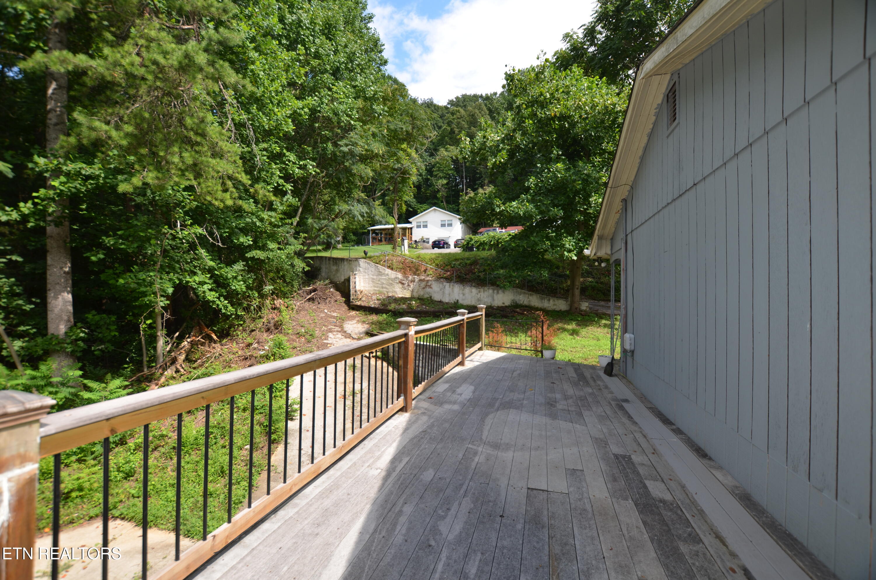 188 Green Lane Powell TN 37849