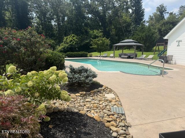 192 Marcowe Drive Clinton TN 37716