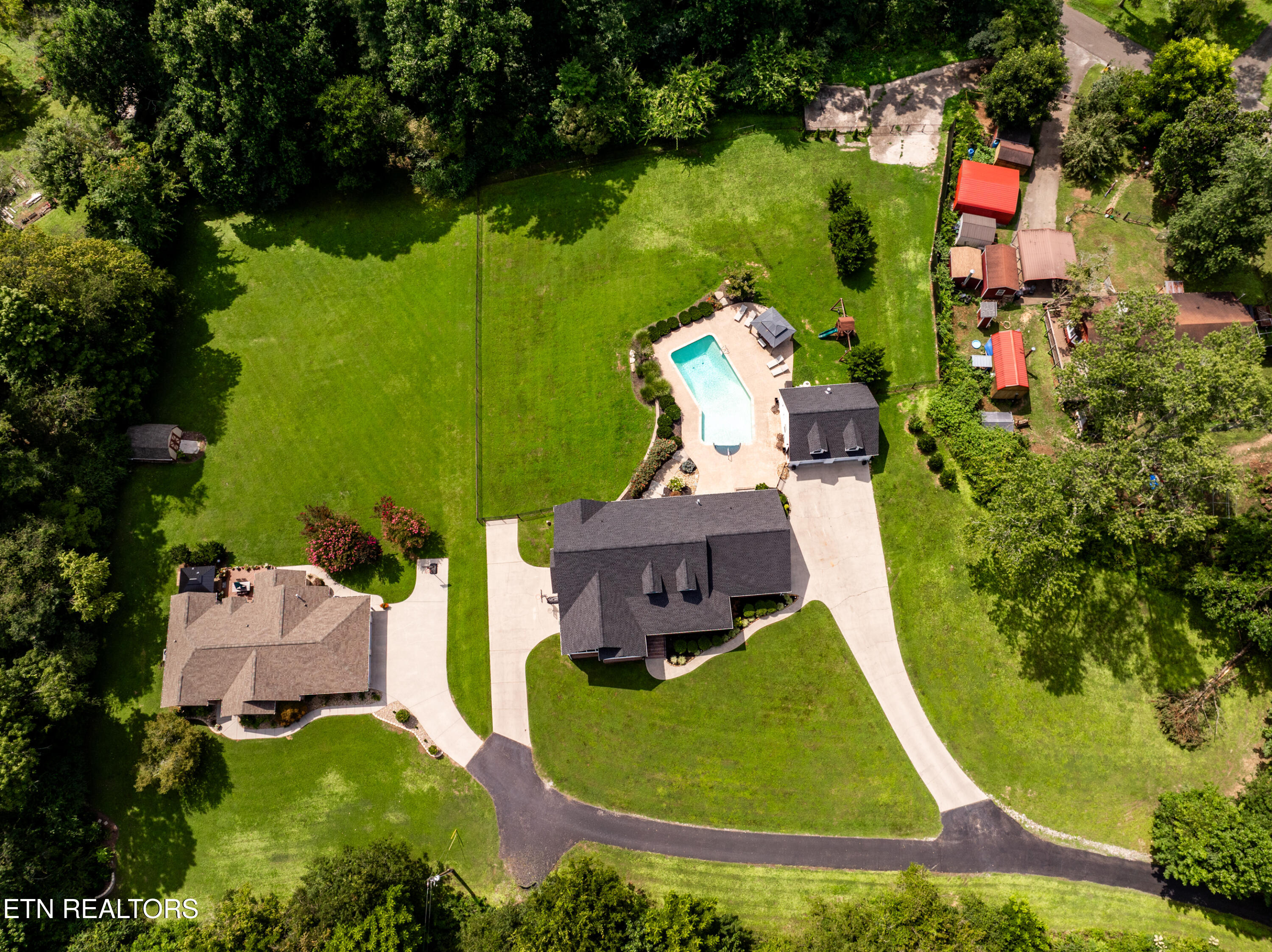 192 Marcowe Drive Clinton TN 37716