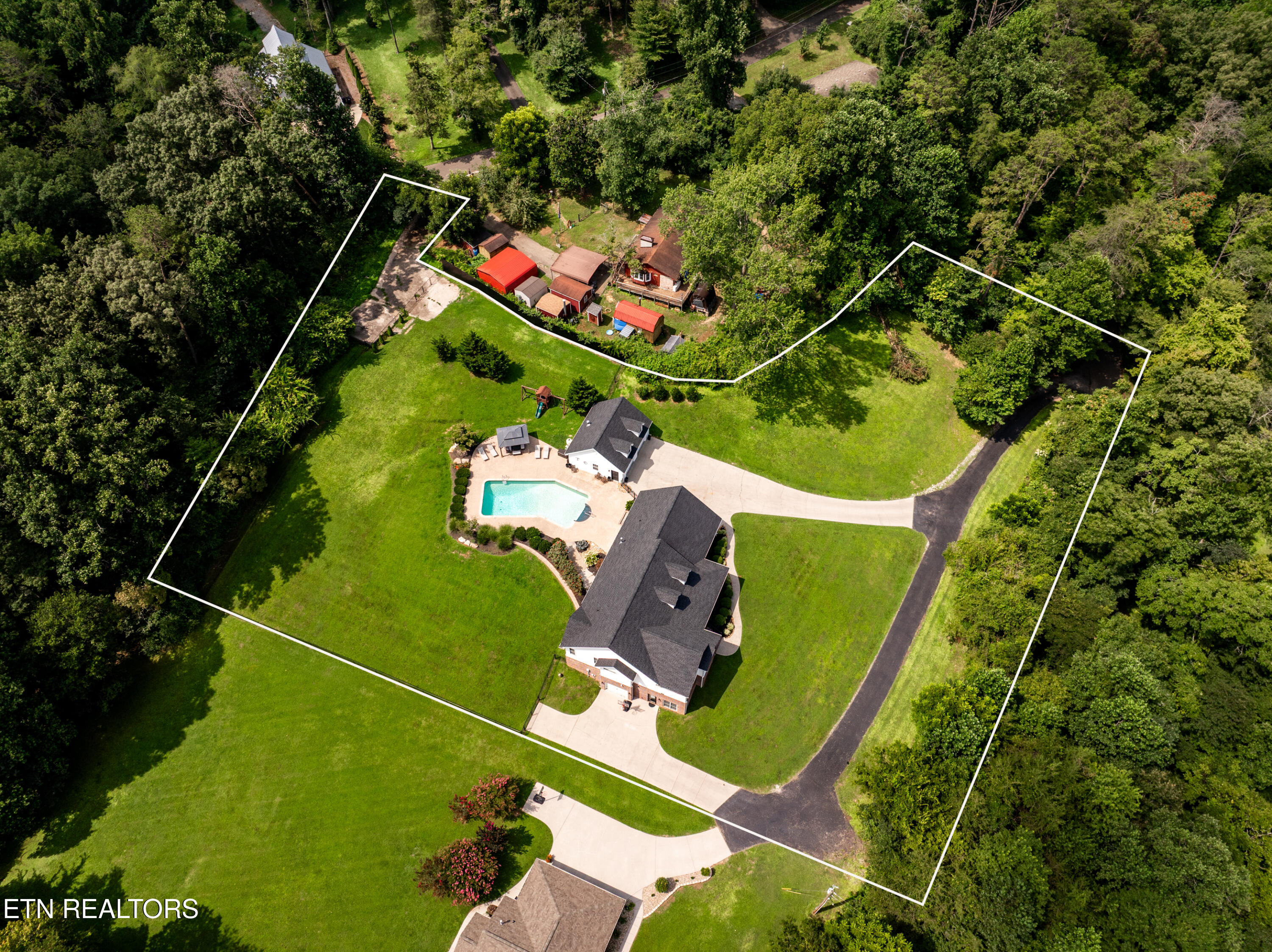 192 Marcowe Drive Clinton TN 37716
