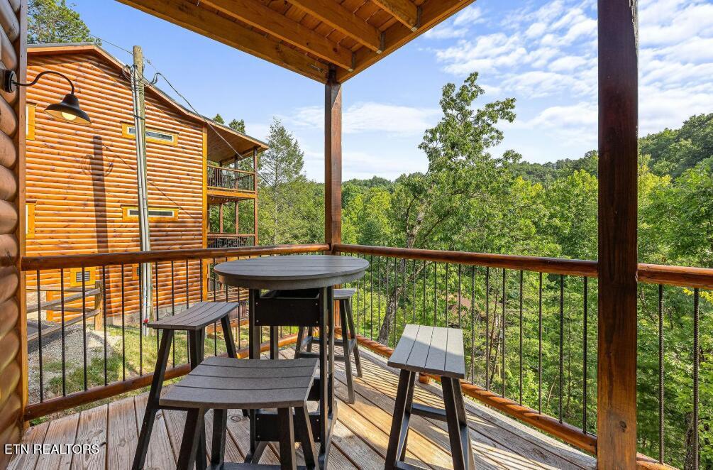 1009 Silver Poplar Lane Sevierville TN 37876