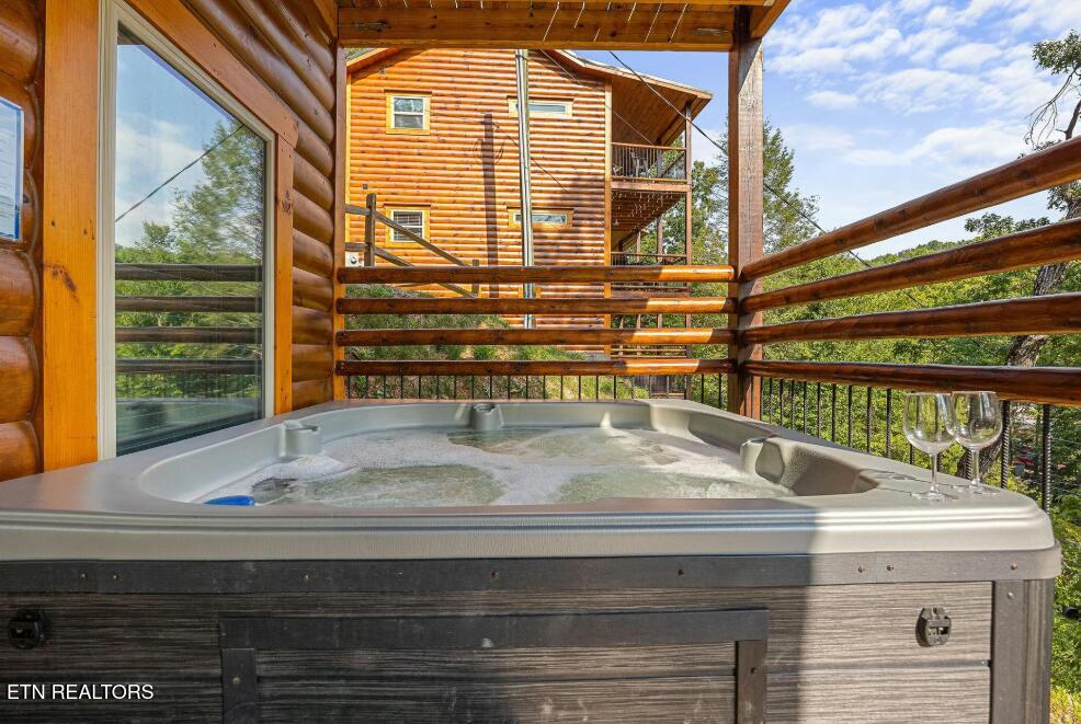 1009 Silver Poplar Lane Sevierville TN 37876