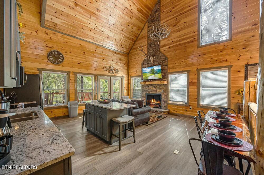 1009 Silver Poplar Lane Sevierville TN 37876