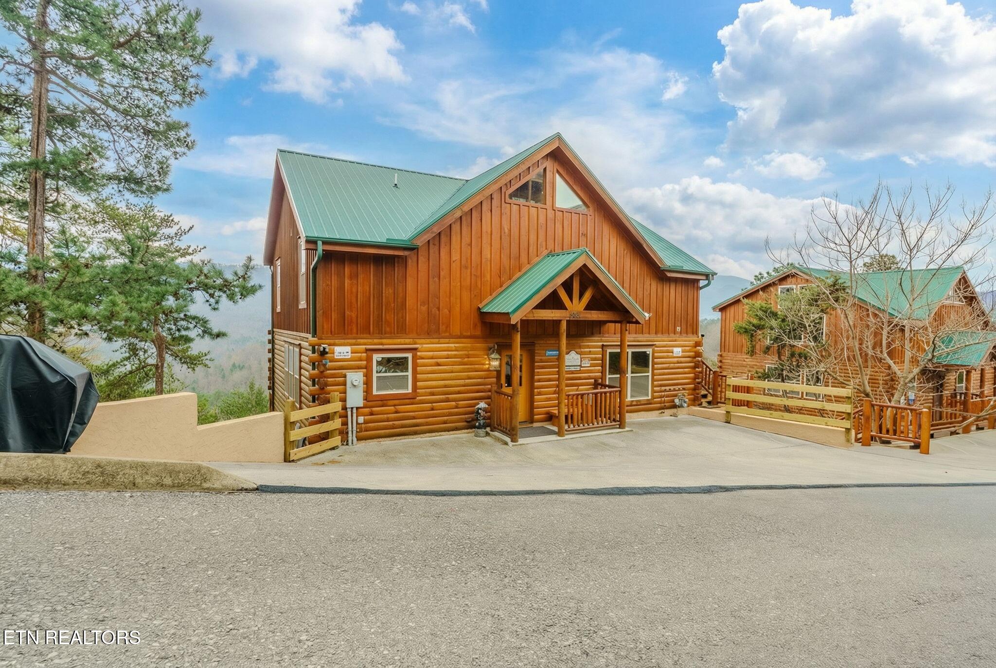4831 Highland Place Way Pigeon Forge TN 37863