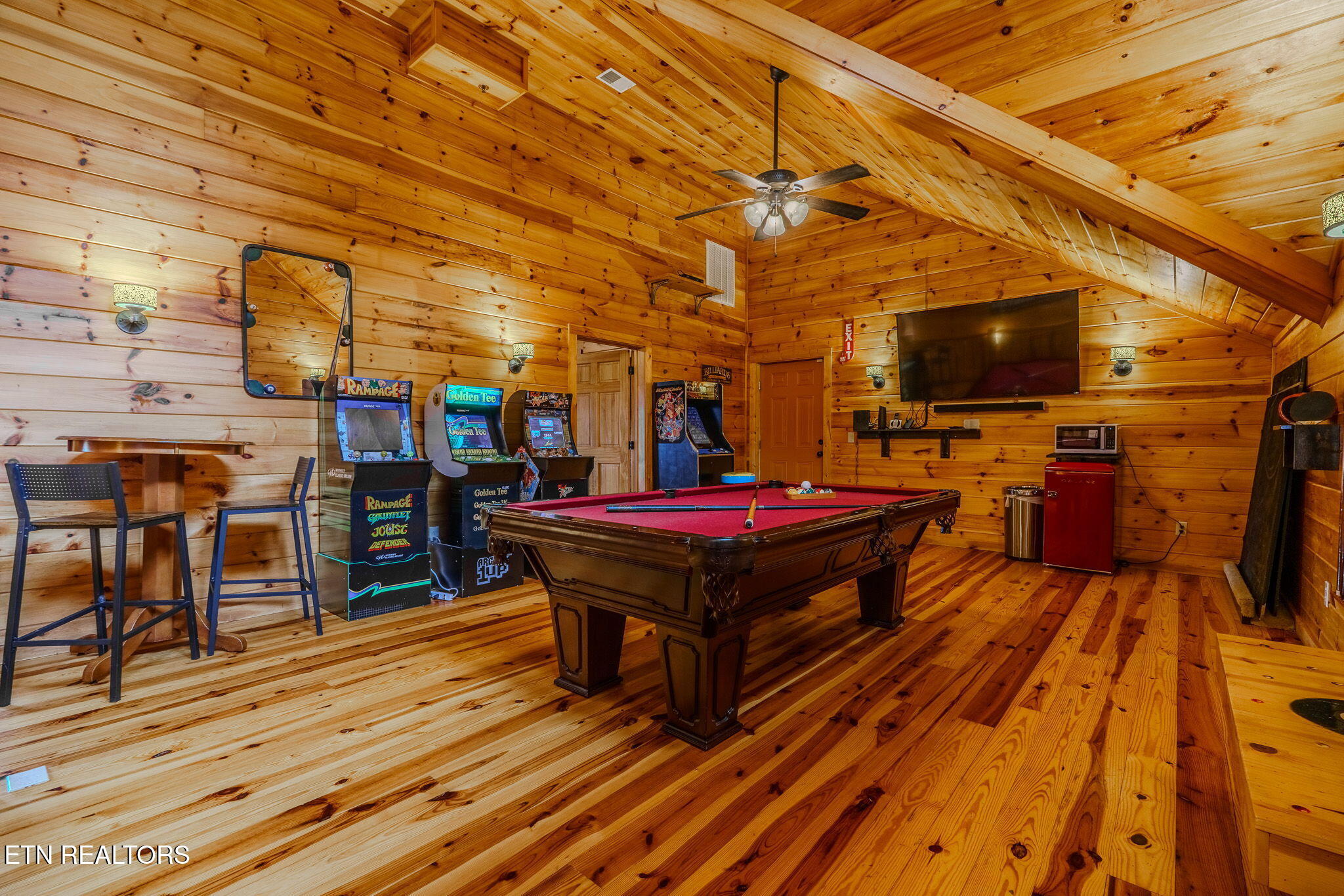 4831 Highland Place Way Pigeon Forge TN 37863