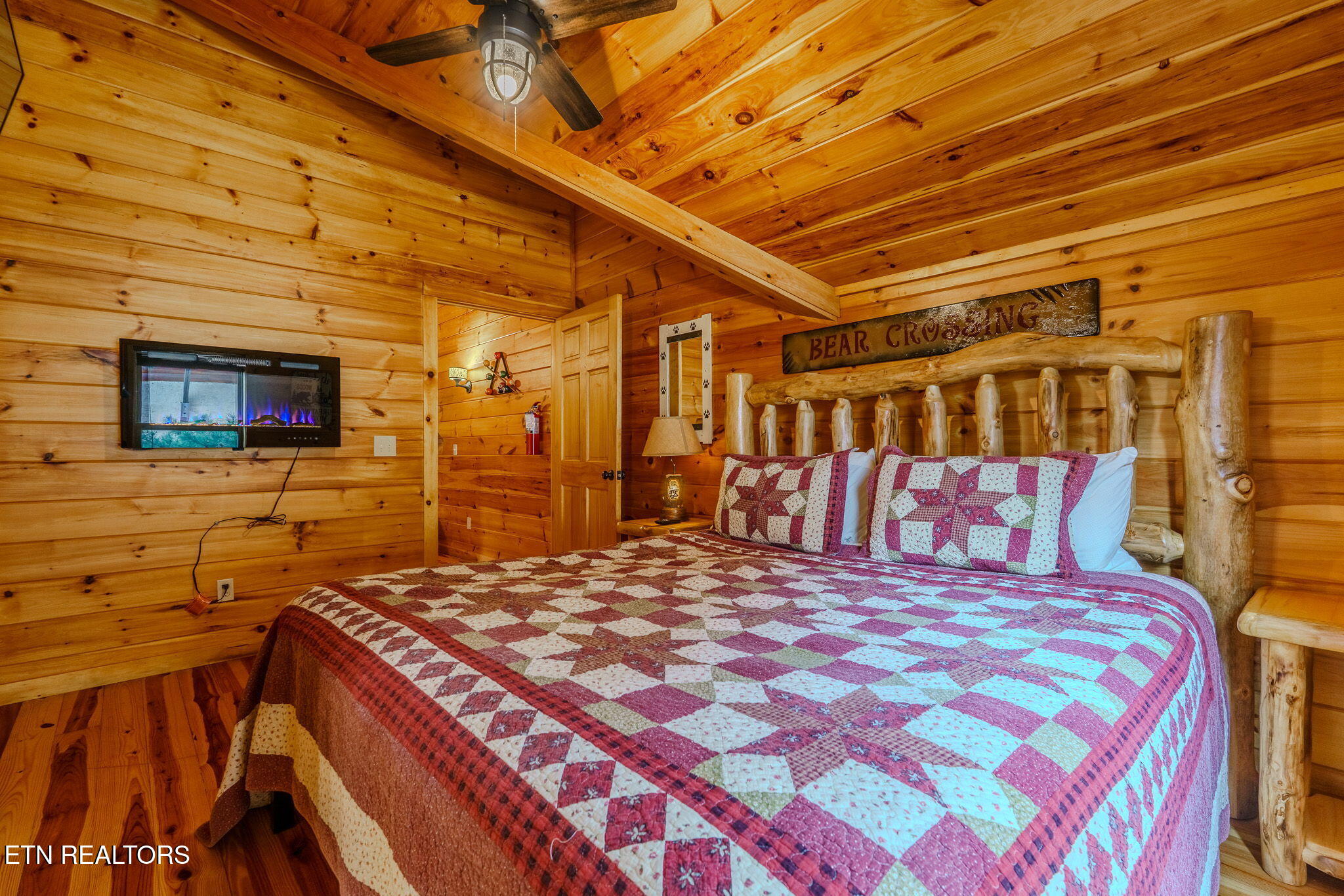 4831 Highland Place Way Pigeon Forge TN 37863