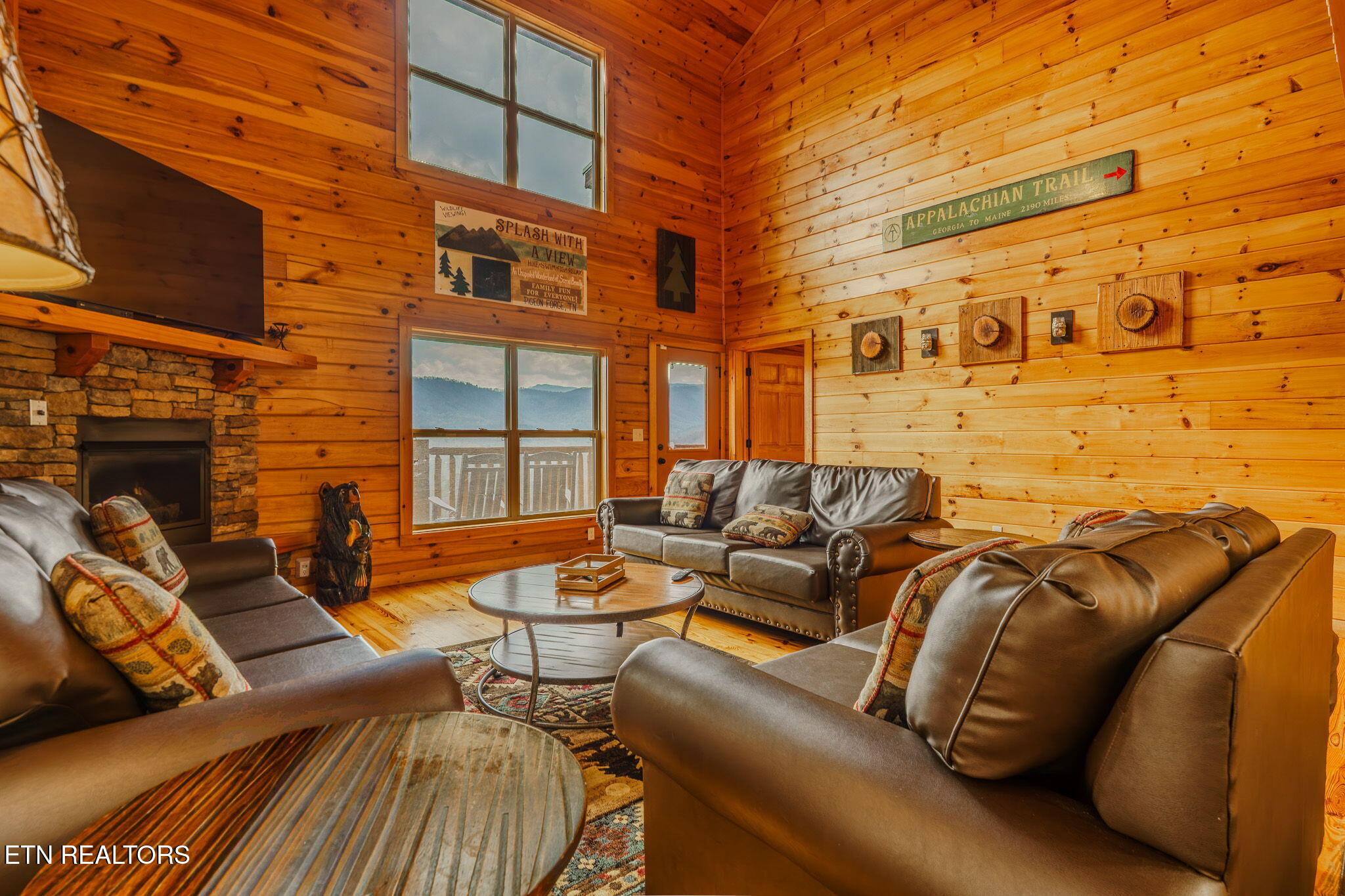 4831 Highland Place Way Pigeon Forge TN 37863