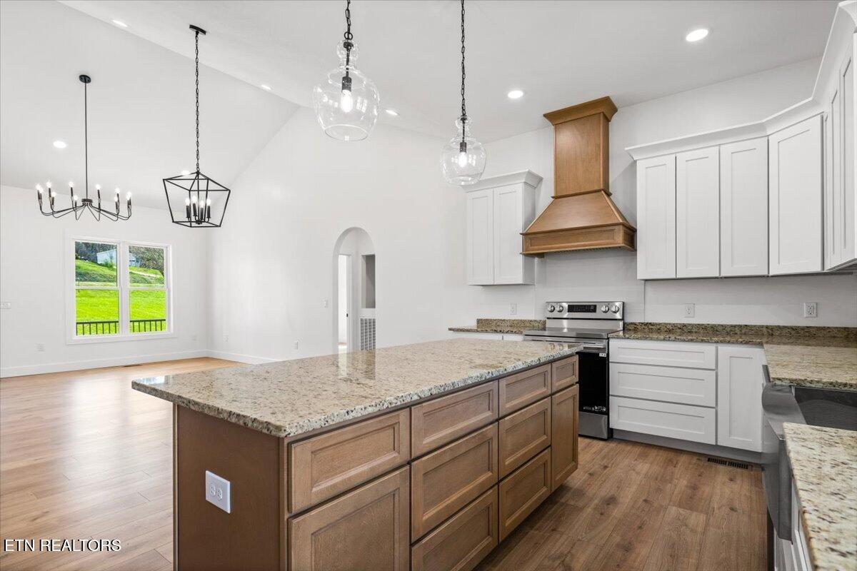 2271 Long Hollow Road Lafollette TN 37766
