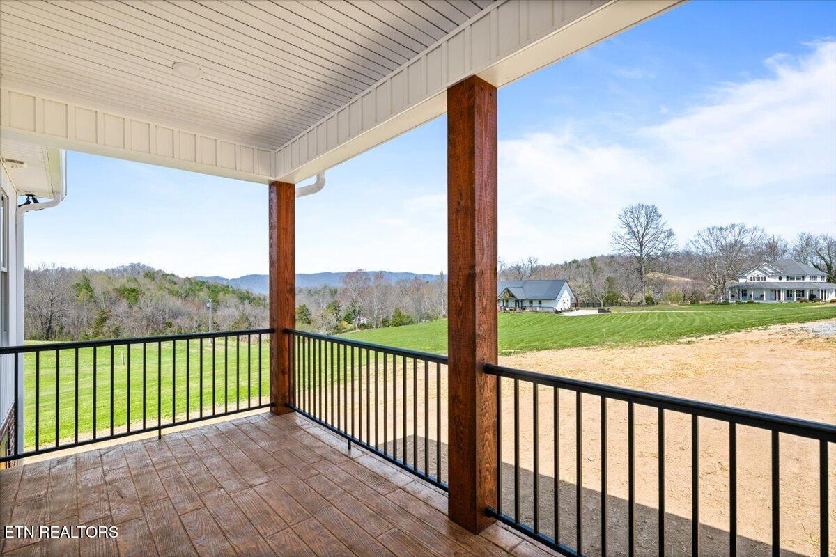 2271 Long Hollow Road Lafollette TN 37766