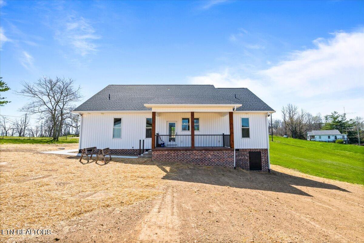 2271 Long Hollow Road Lafollette TN 37766