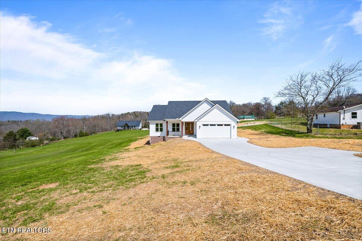 2271 Long Hollow Road Lafollette TN 37766