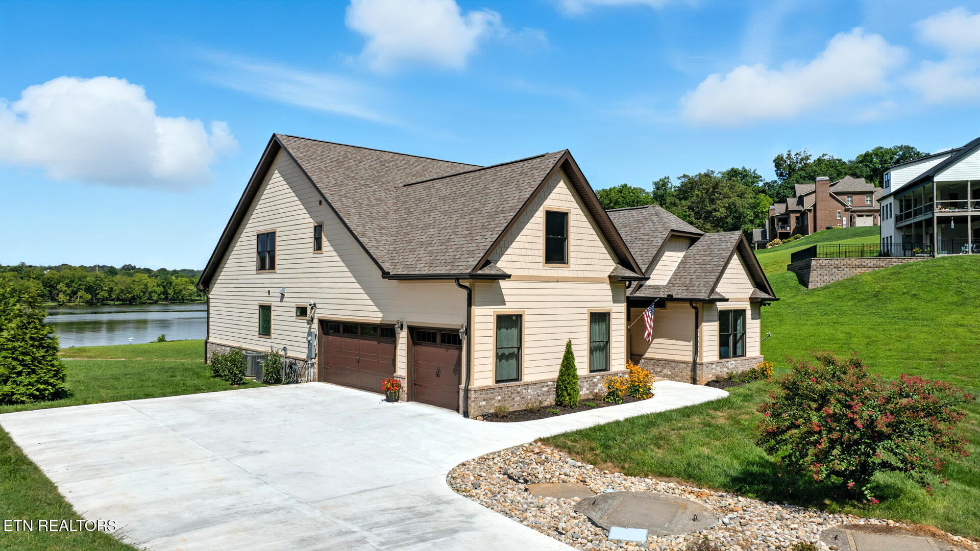 659 Quiet River Lane Loudon TN 37774
