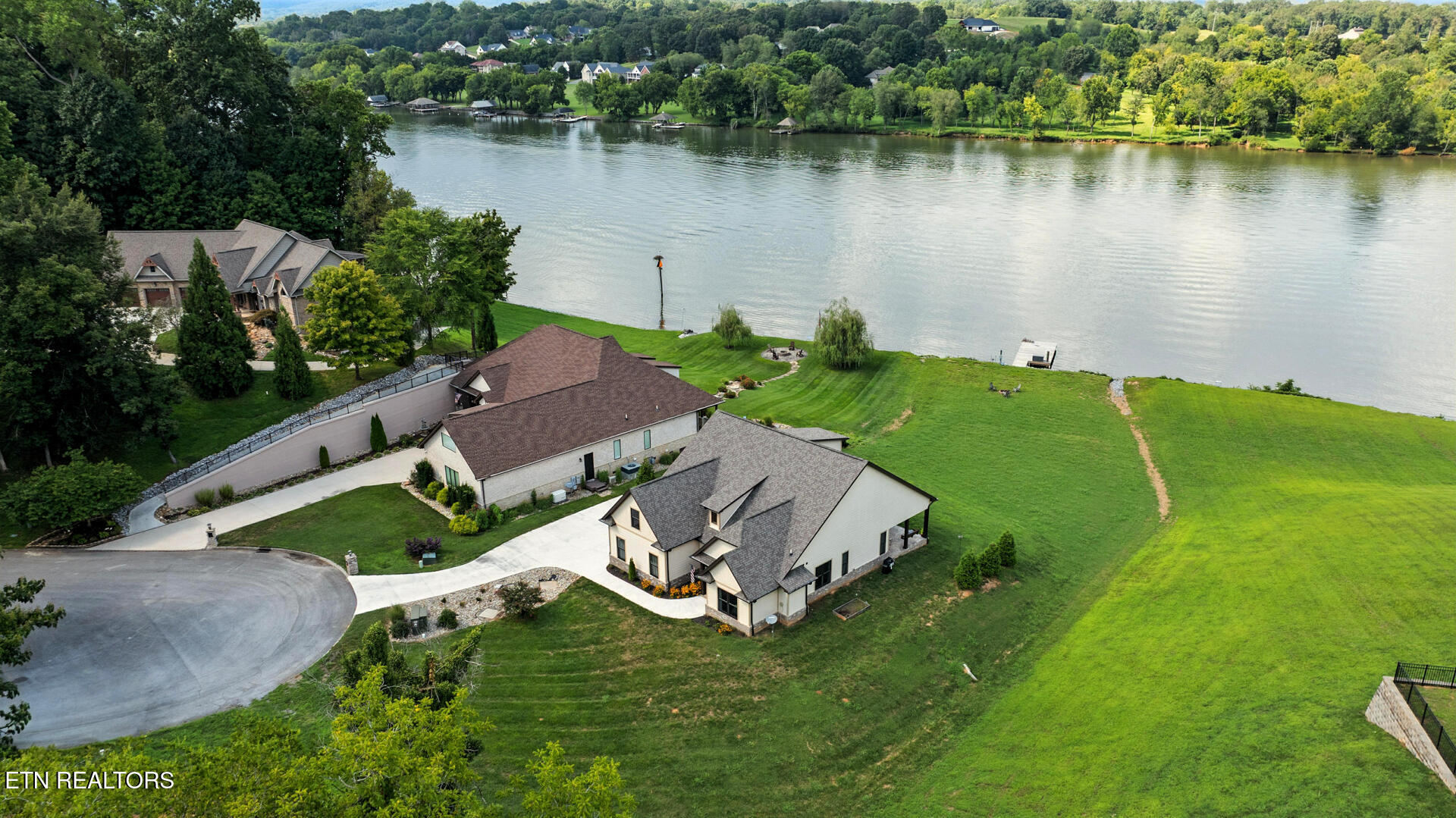 659 Quiet River Lane Loudon TN 37774