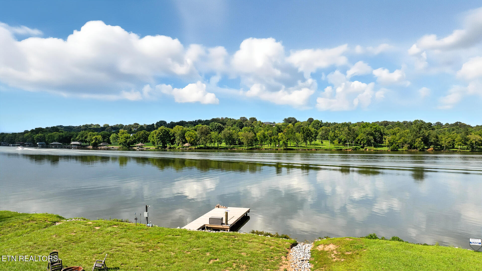 659 Quiet River Lane Loudon TN 37774