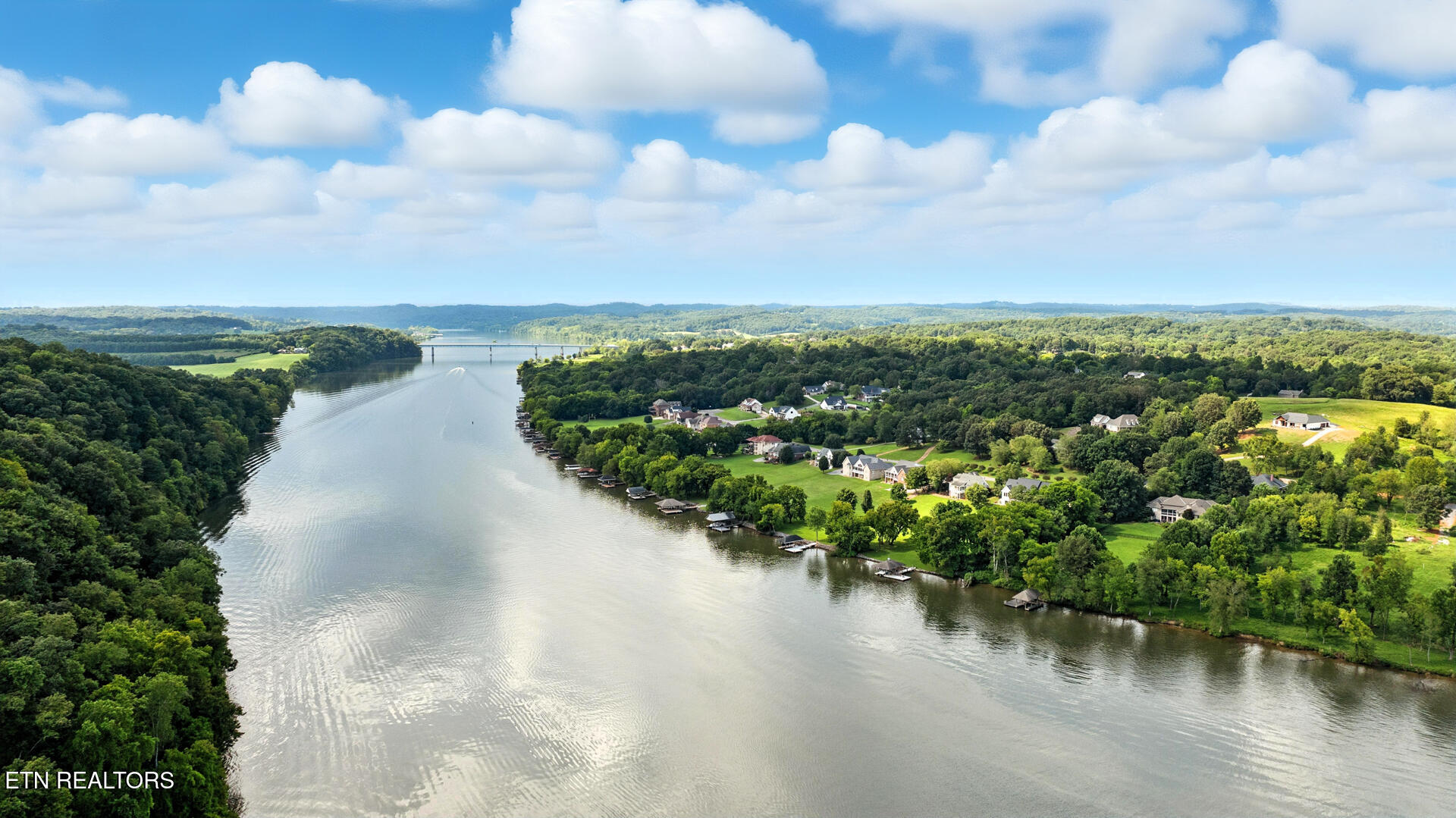 659 Quiet River Lane Loudon TN 37774