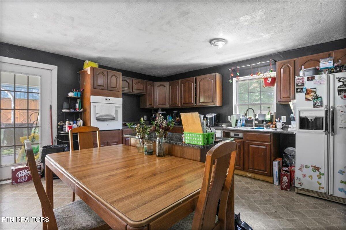 330 Dilbeck Lane Caryville TN 37714