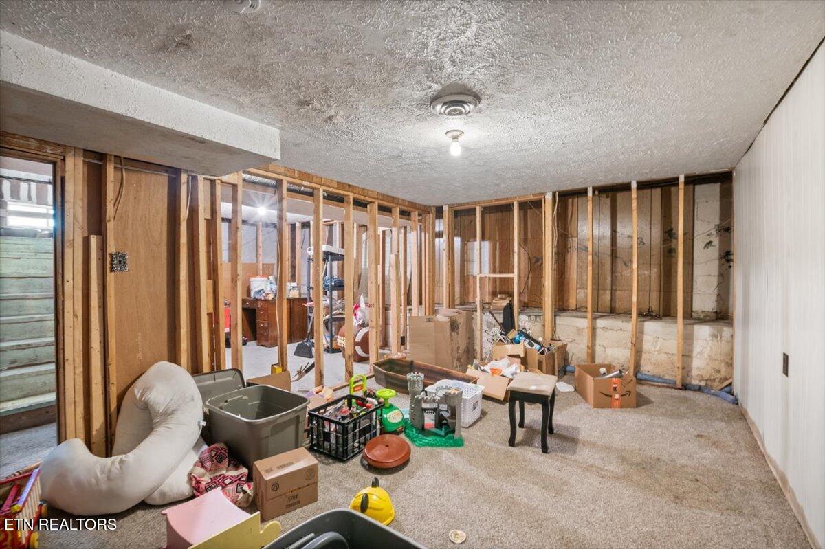 330 Dilbeck Lane Caryville TN 37714