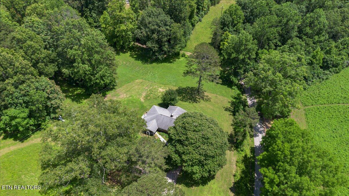 330 Dilbeck Lane Caryville TN 37714